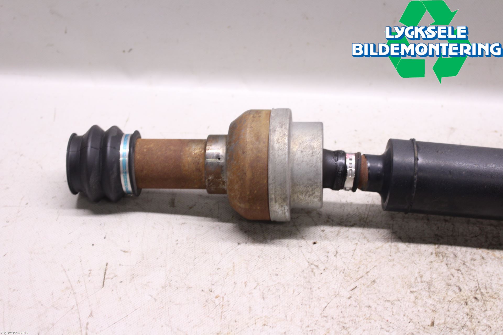 Dodge PICK UP RAM 81- Mellanaxel Främre 4Wd