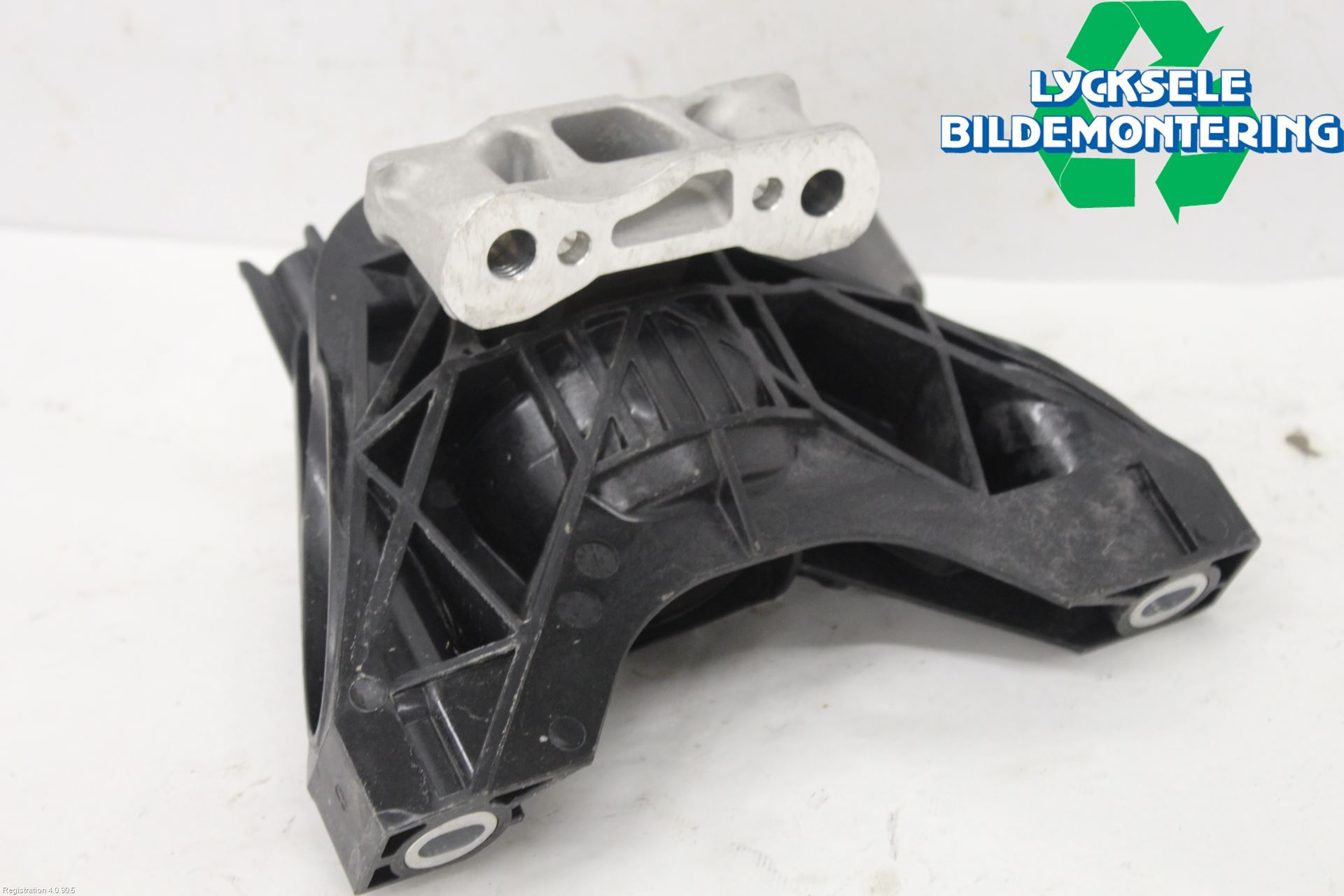 Peugeot 3008 17-24 Motorfäste