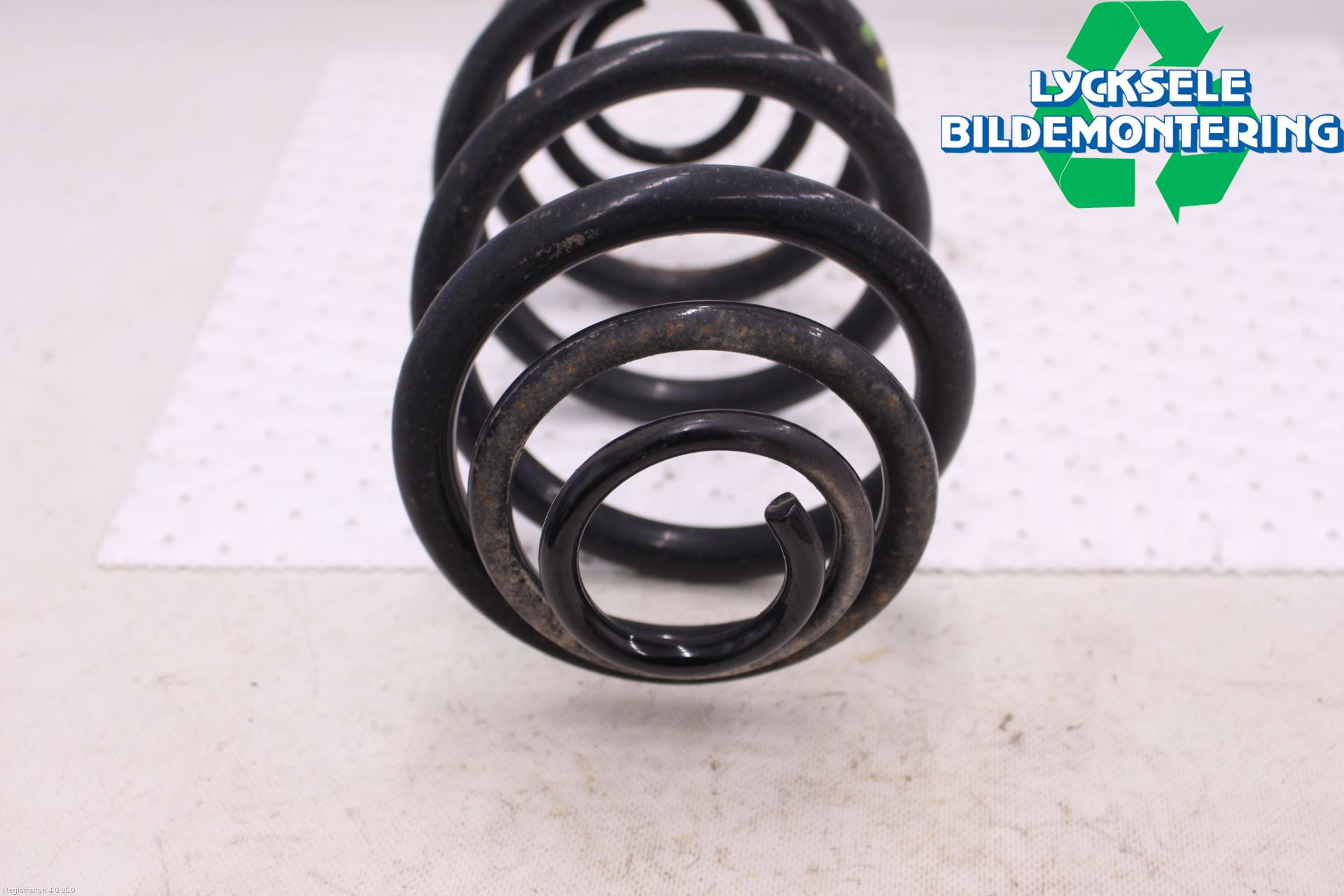 Opel VIVARO 15-19 Fjäder Bak