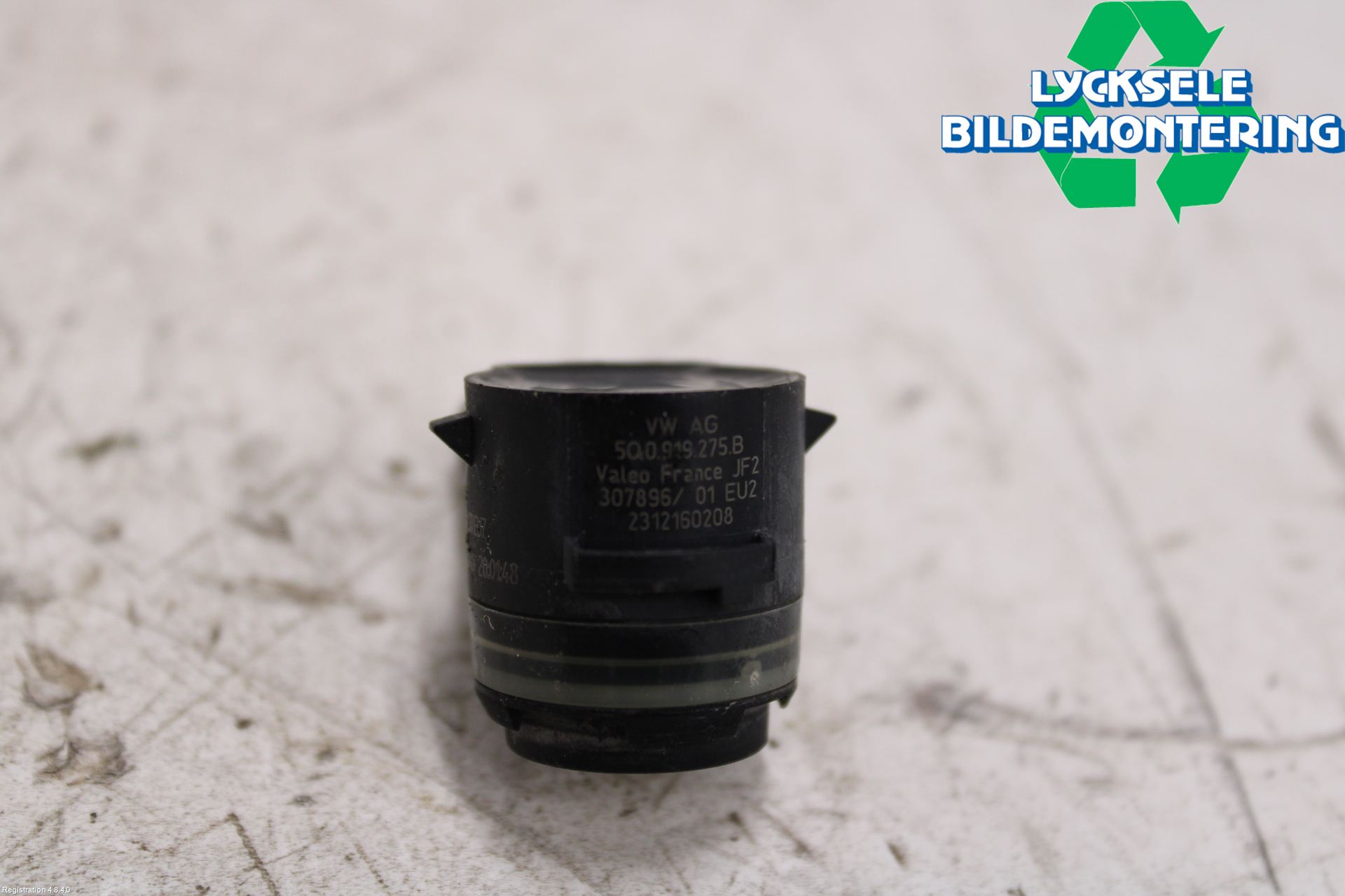 Volkswagen VW PASSAT 15-19 Parkeringshjälp Frontsensor