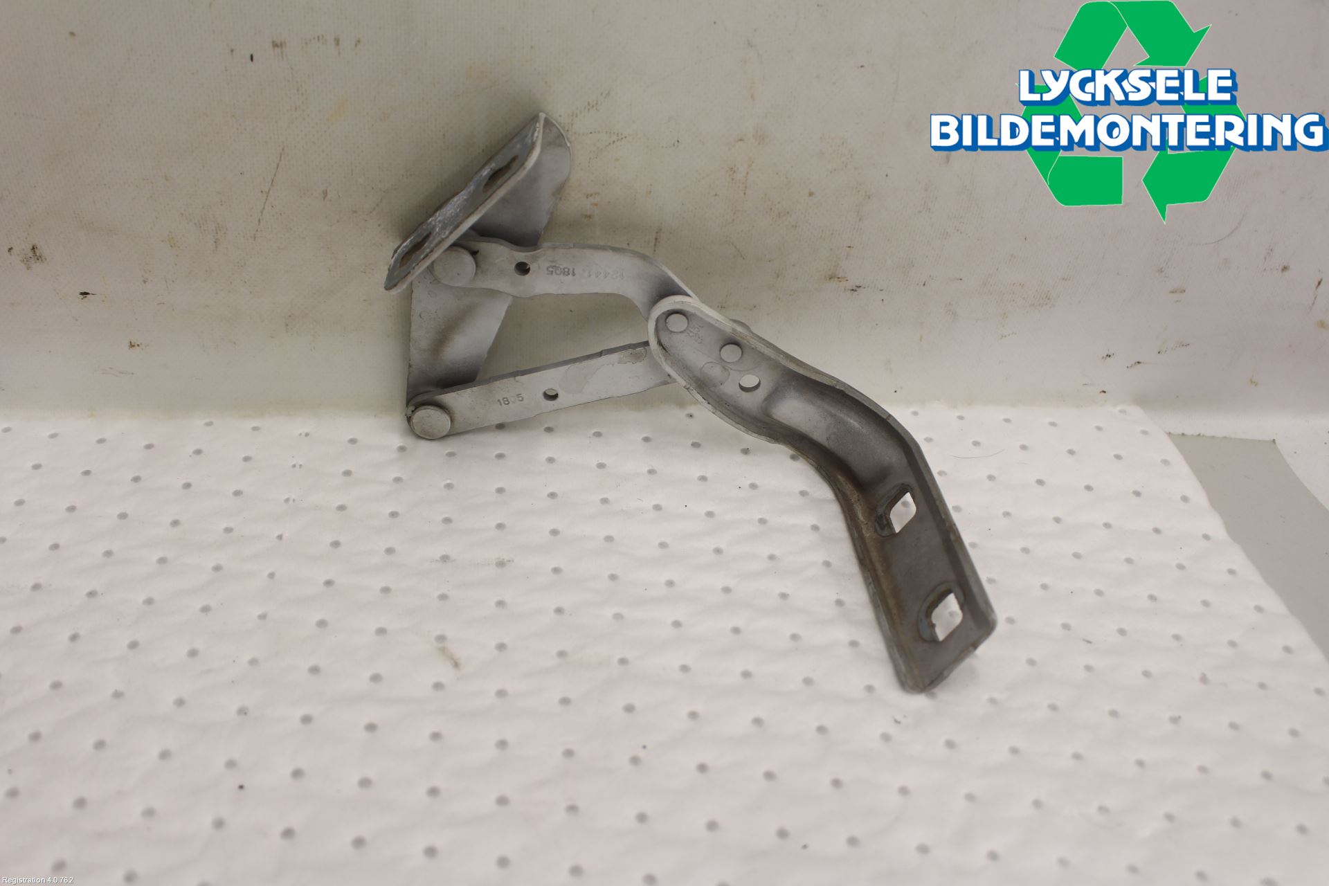 Renault MASTER III  04-10 Huvgångjärn