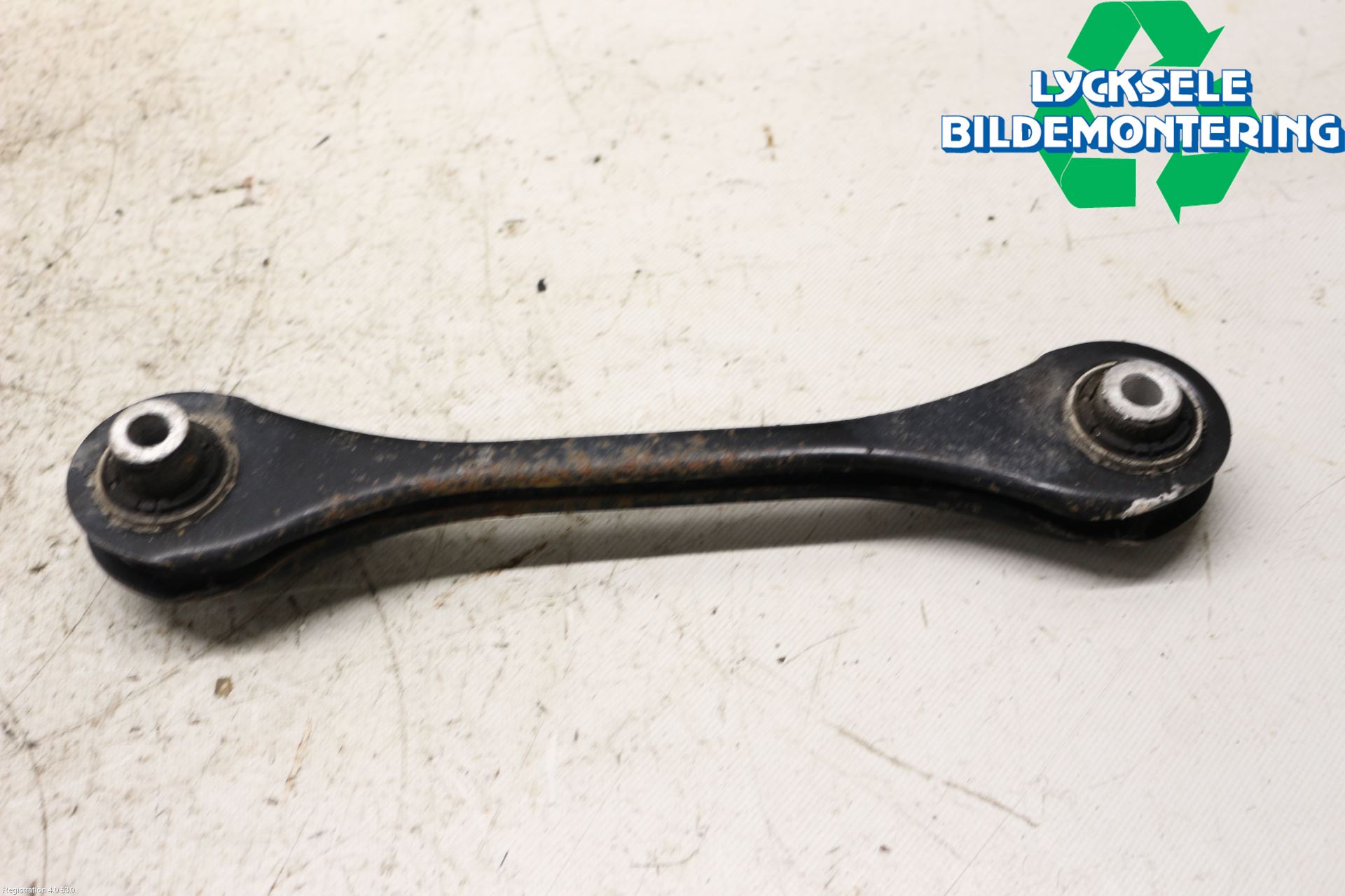 Volkswagen VW PASSAT 15-19 Bärarm Bak Vänster