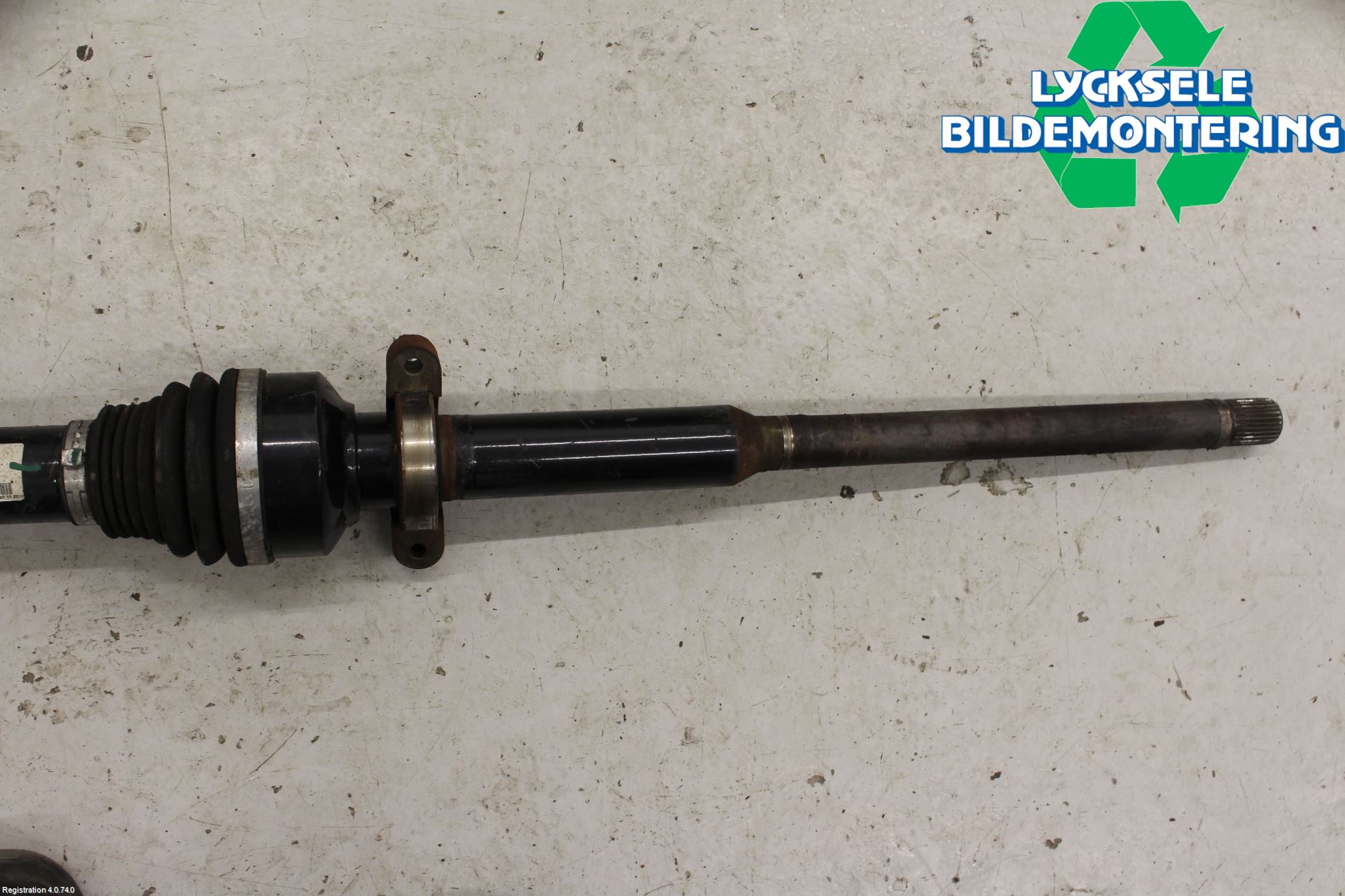 Volvo XC60 09-13 Drivaxel Fram Höger
