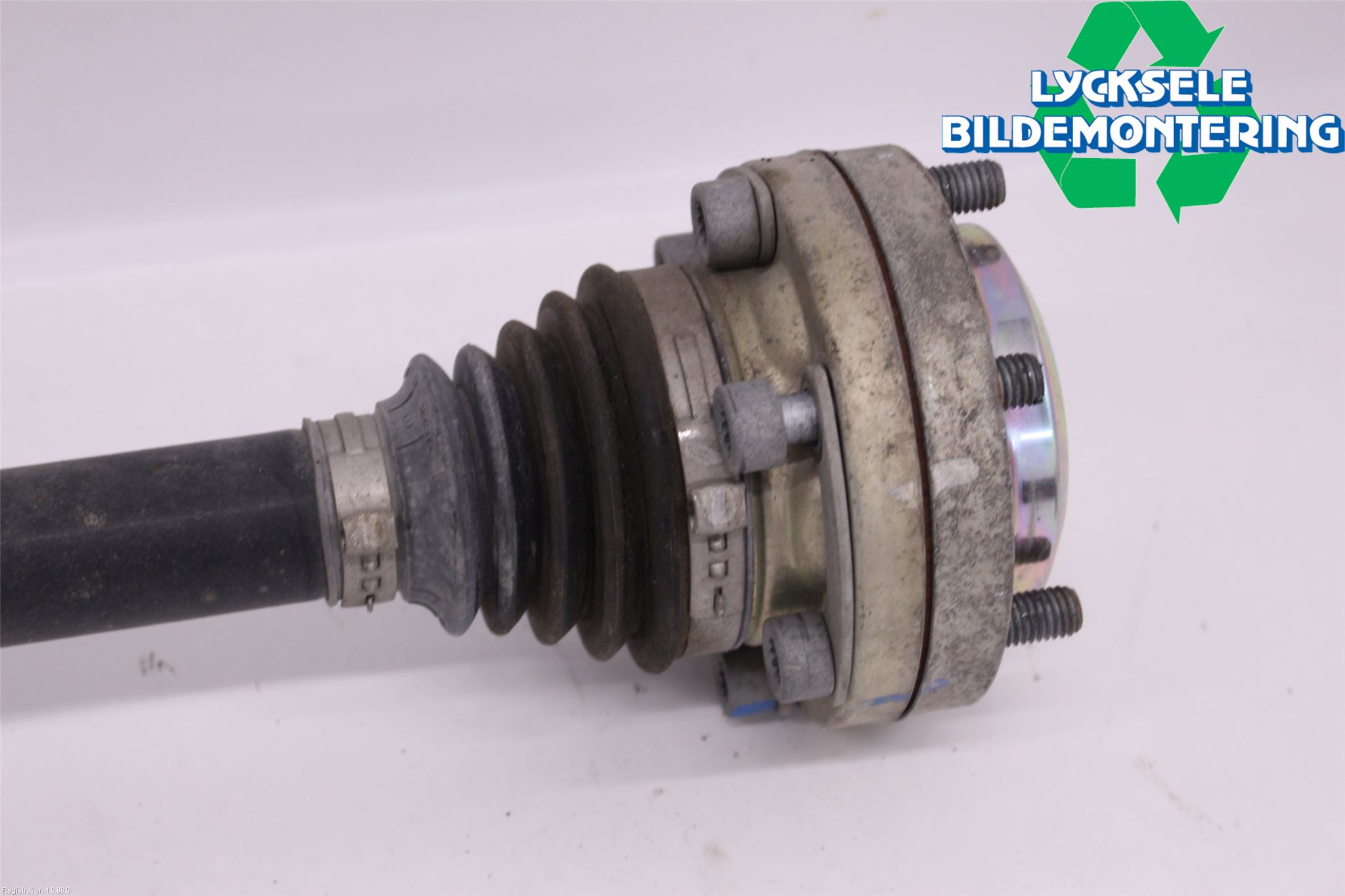 Audi Q5/SQ5 17- Drivaxel Bak Vänster