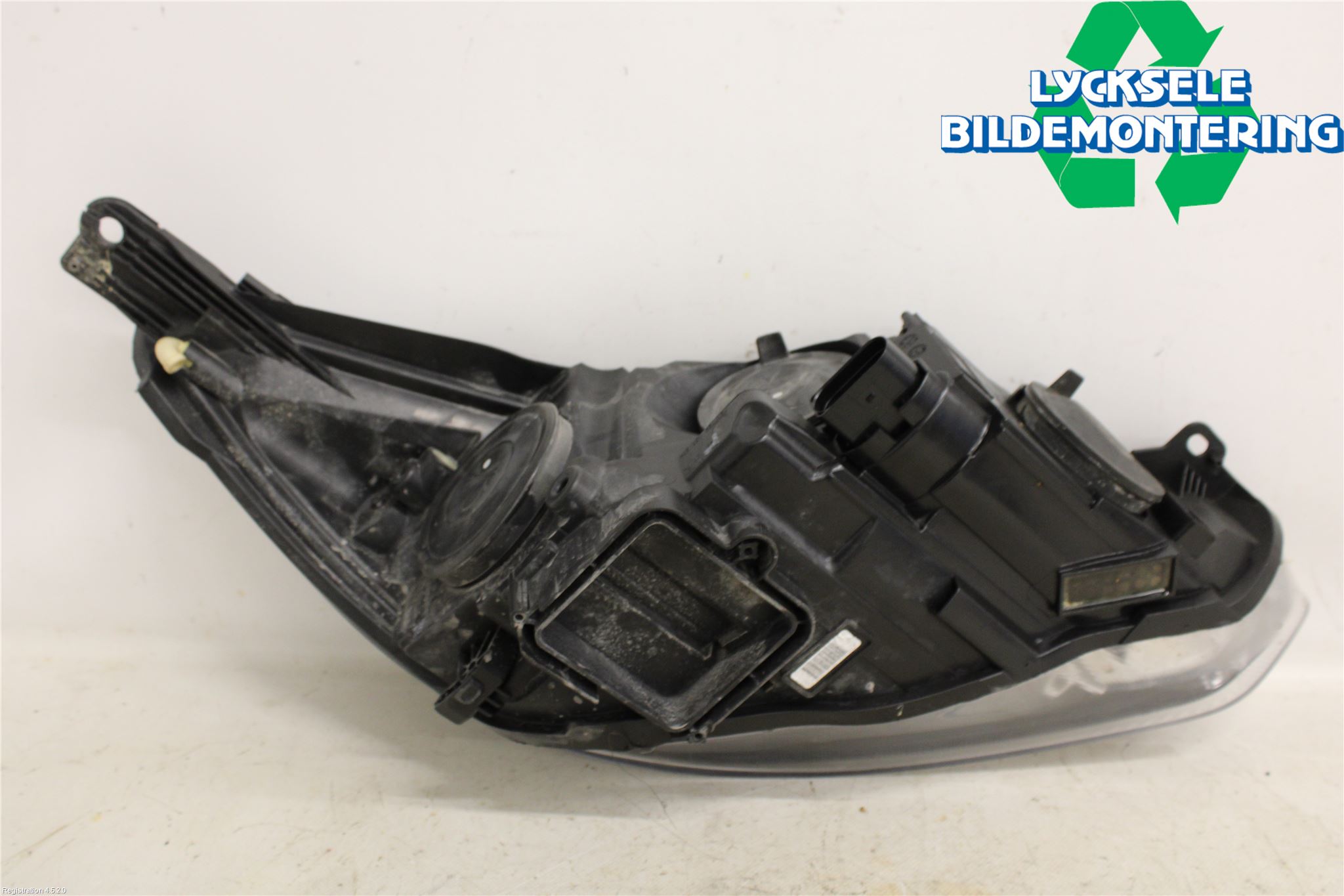 Ford FOCUS 15-18 Strålkastare Vänster