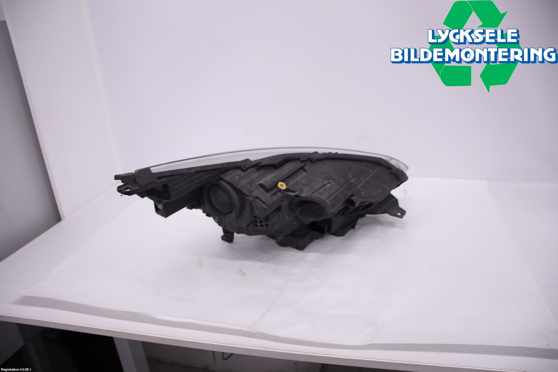 Ford C-MAX ll 15-19 Strålkastare Vänster