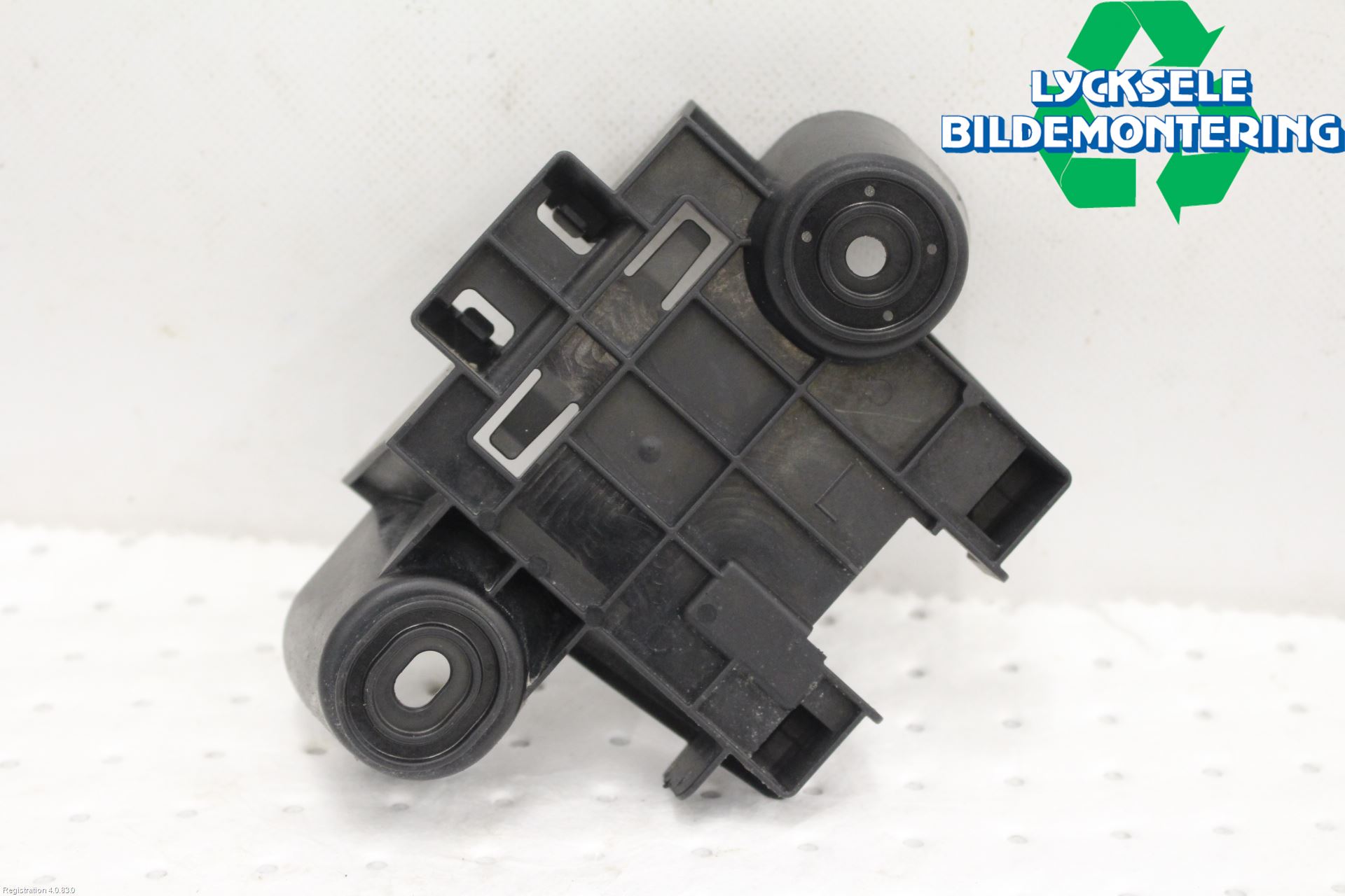 Skoda SUPERB 16-24 Stötfångardel Bak Vä