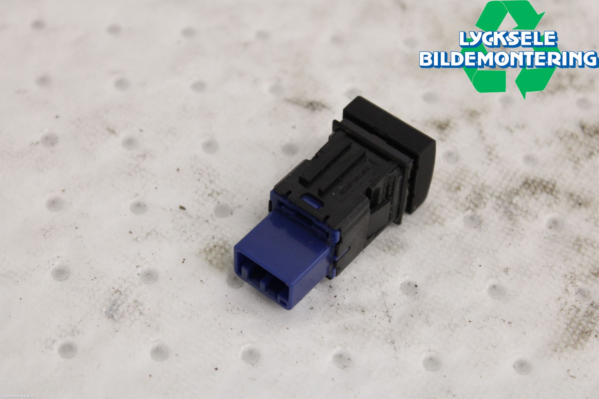 Toyota RAV4 19- Strömställare Tanklucka