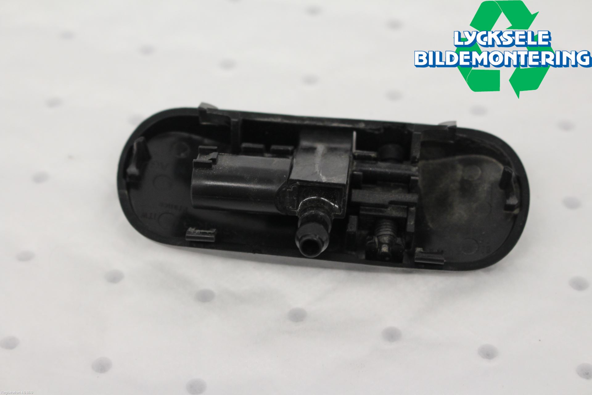 Audi A1 19- Spolarmunstycke Rutor