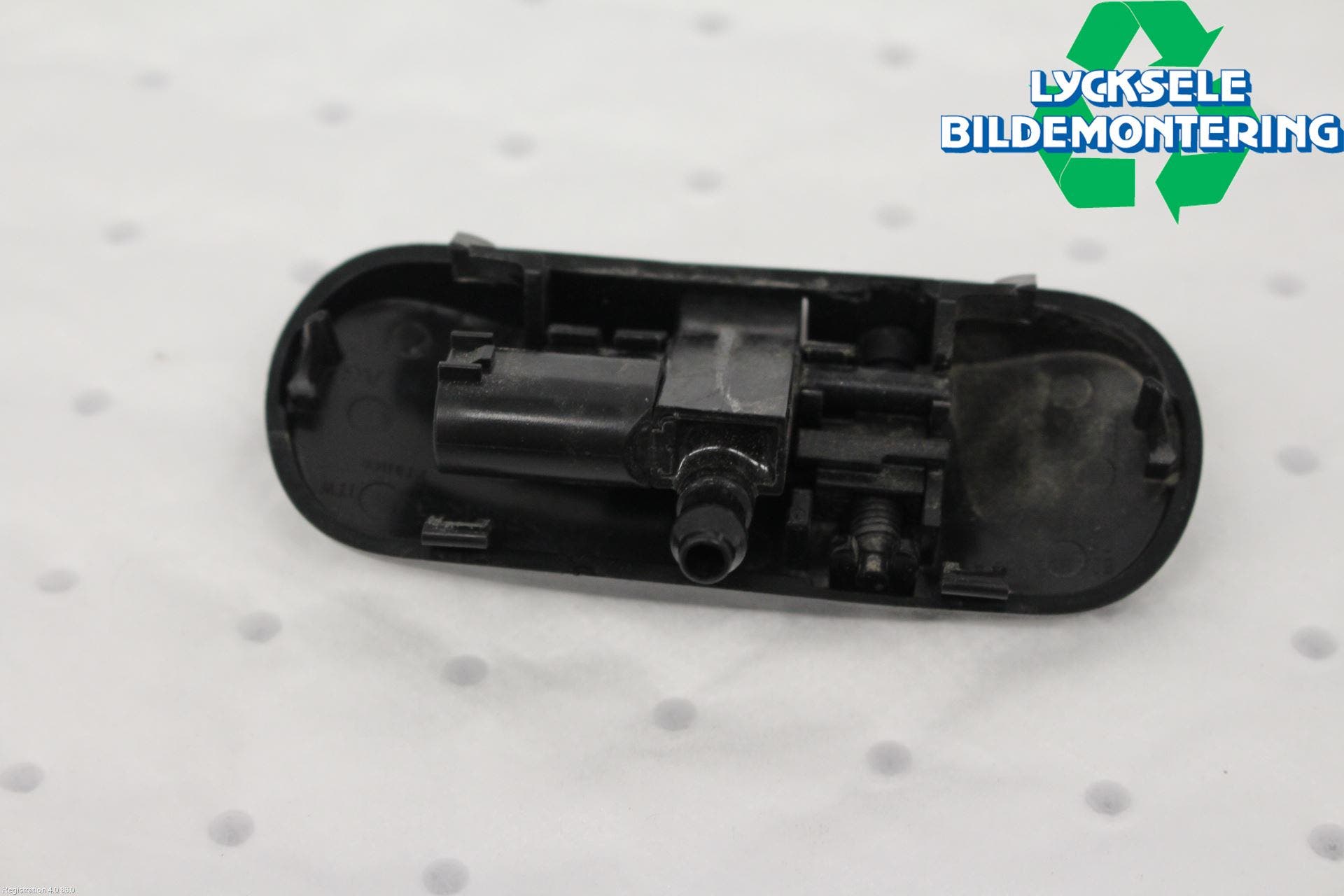 Audi A1 19- Spolarmunstycke Rutor