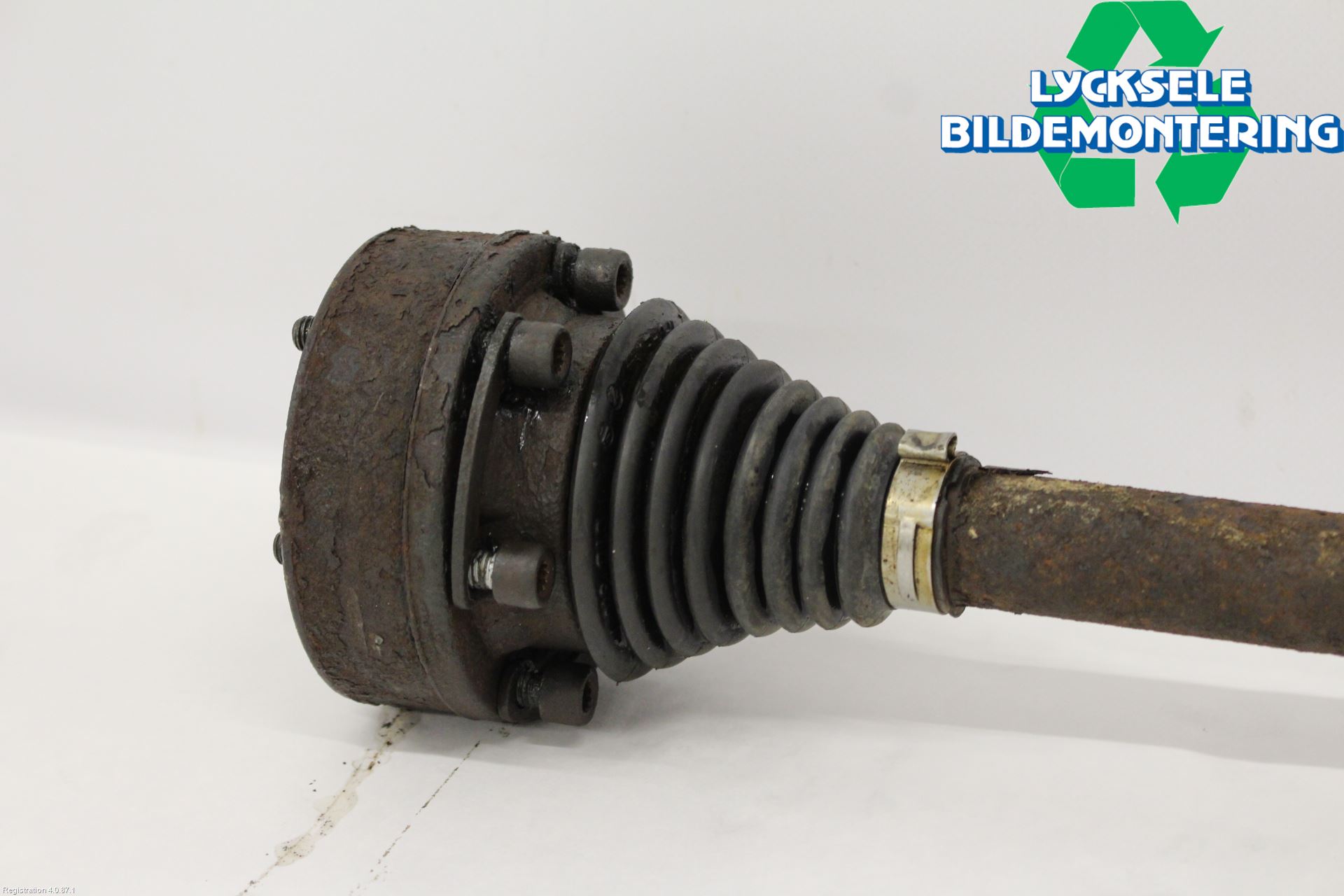Skoda SUPERB 09-15 Drivaxel Bak Höger