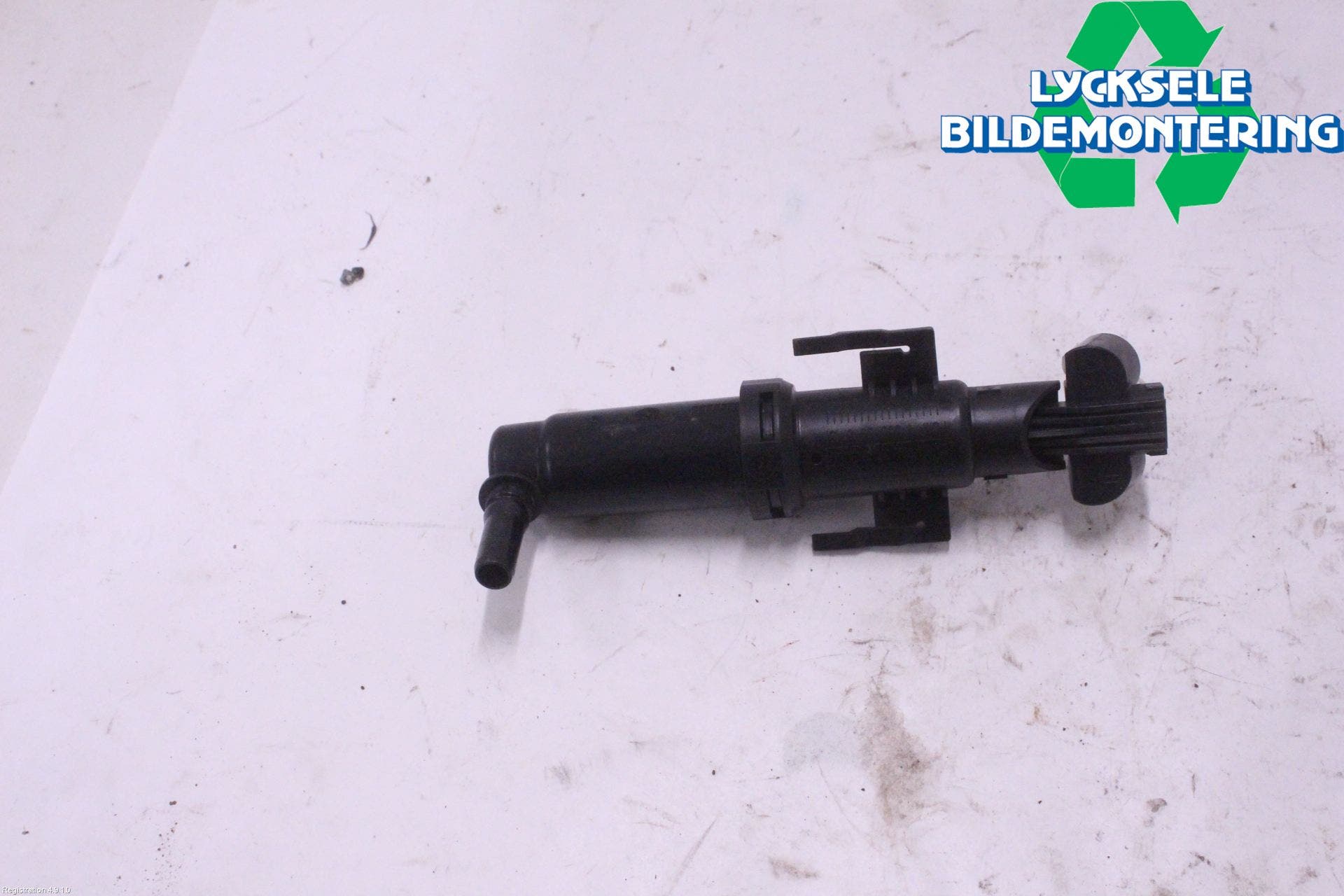 BMW 5 F10/F11/F18 09-17 Spolarmunstycke Strålkastare