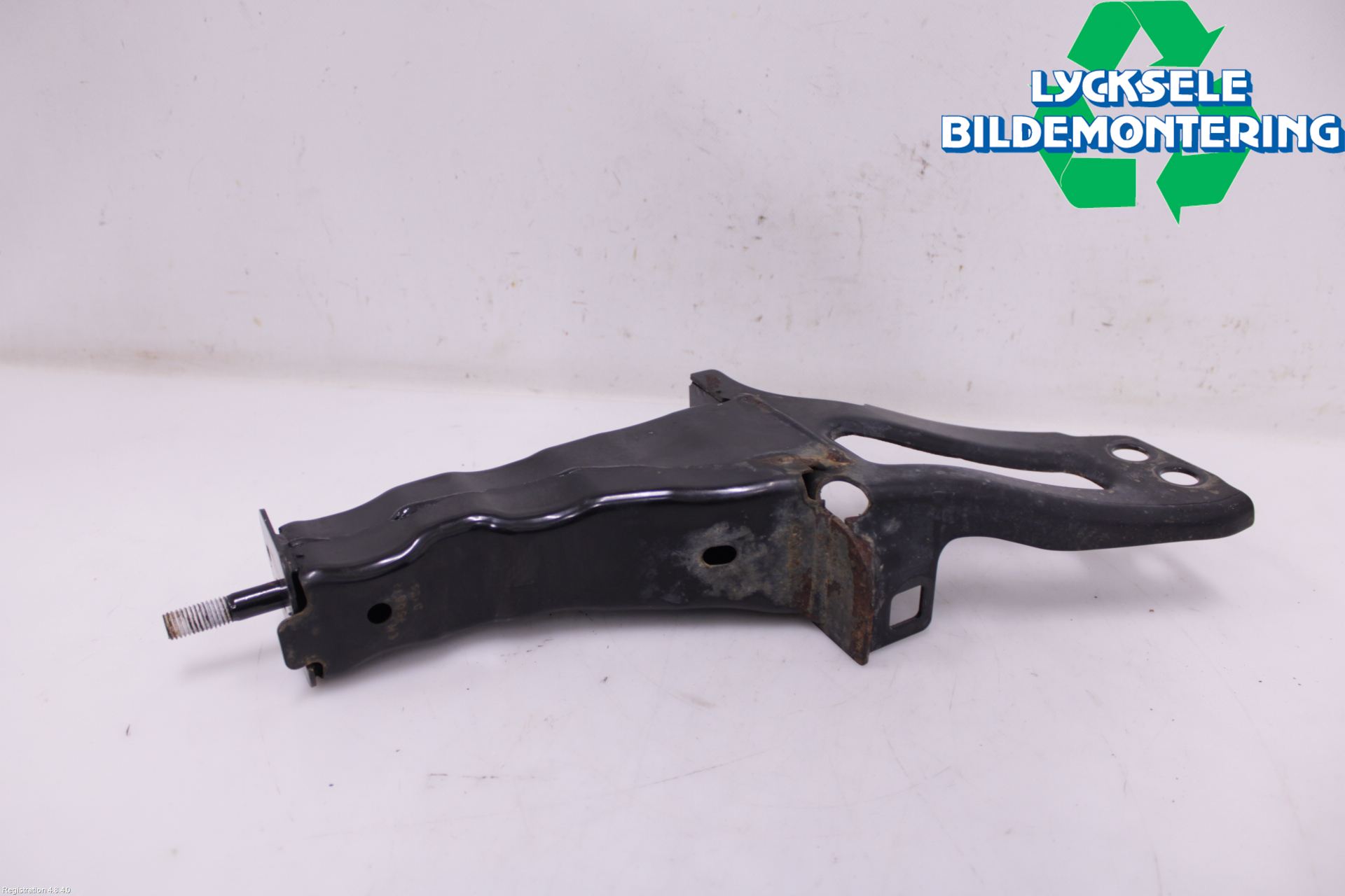 Volvo XC70 08-13 Stötfångarbärjärn Fram