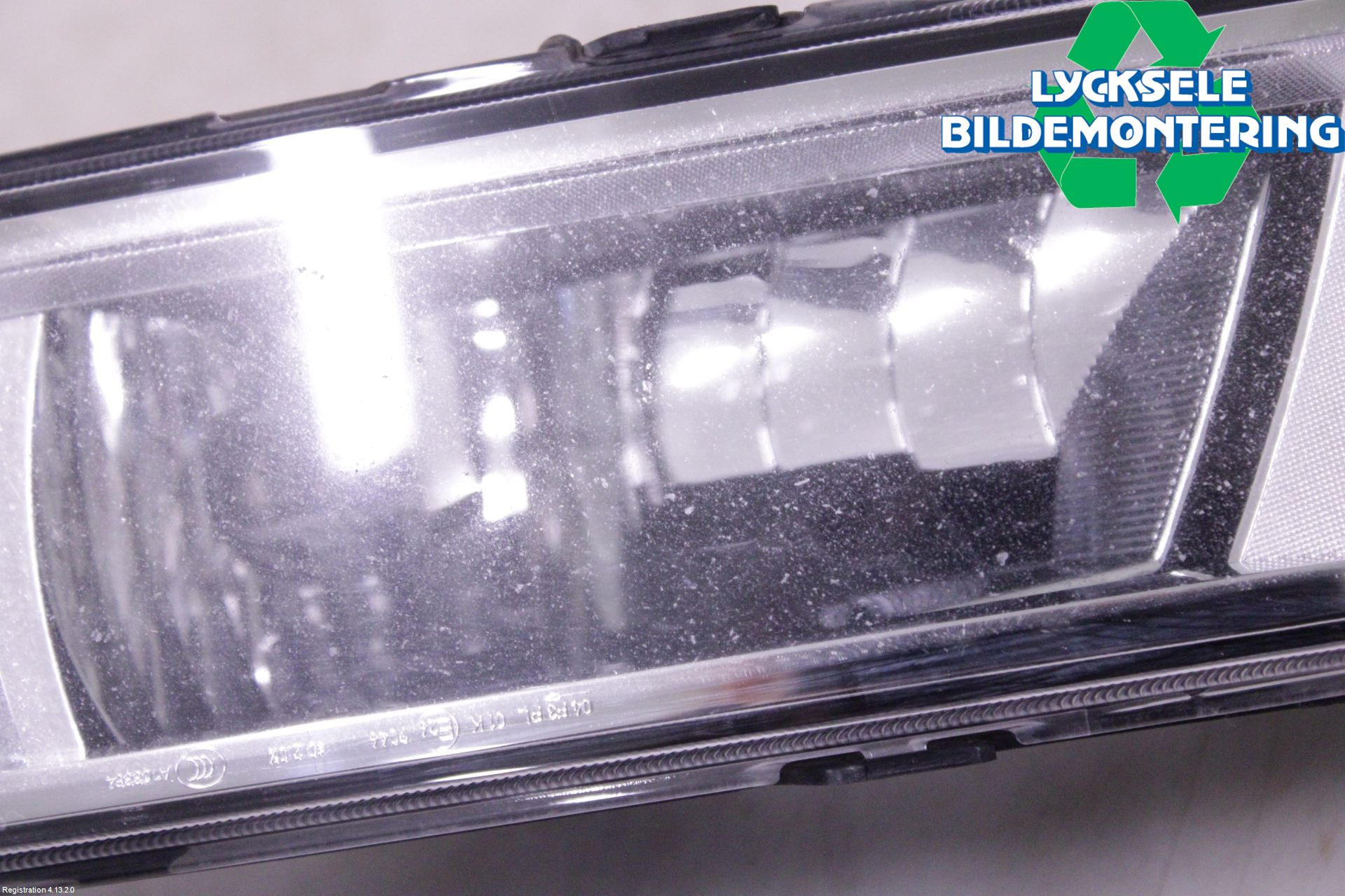 Volkswagen VW PASSAT 15-19 Dimljus-Varselljus Fram
