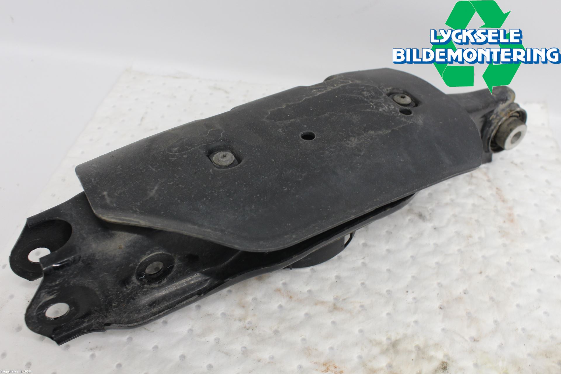 Volkswagen VW ID.3 21- Bärarm Bak Vä-Hö