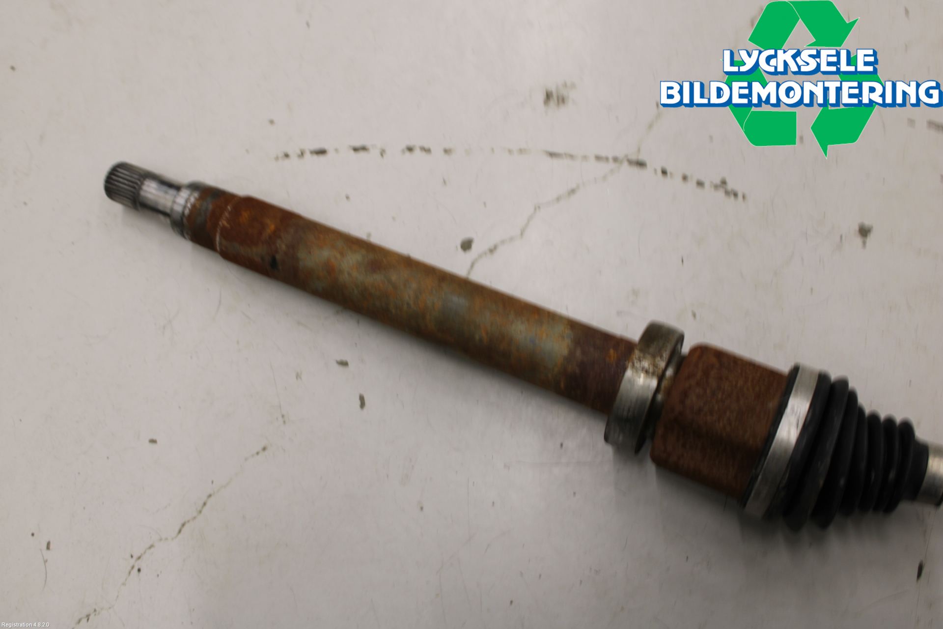Ford KUGA/KUGA PHEZ/FHEV 20- Drivaxel Fram Höger