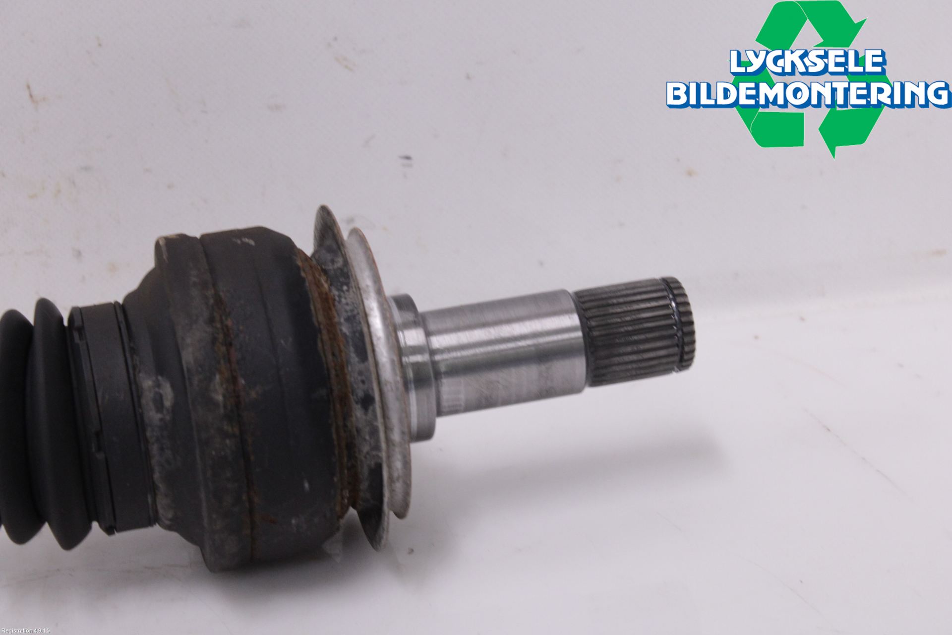 Mercedes-Benz MB E-KLASS (W213) 16-23 Drivaxel Bak Höger