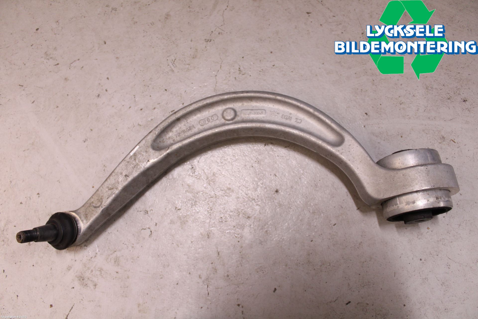 Audi A4/S4 B9 16-19 Bärarm Fram Övre Hö