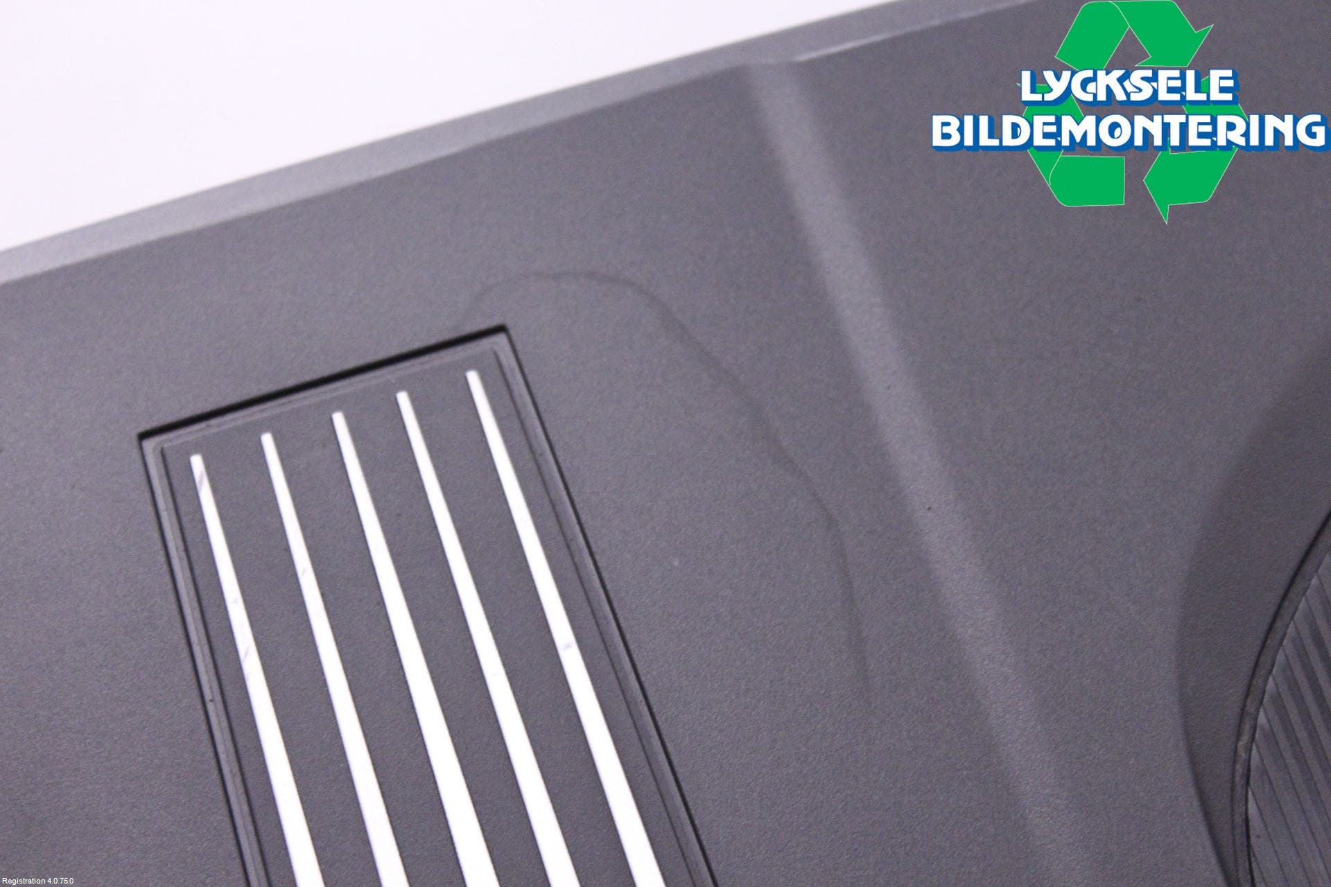 BMW 5 F10/F11/F18 09-17 Motorkåpa