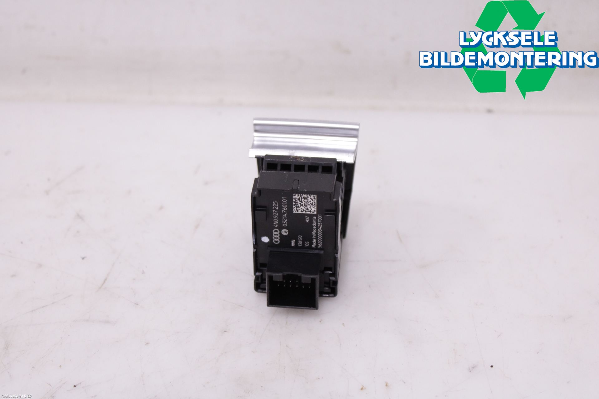 Audi Q8/SQ8 4M 19- Strömställare Parkeringsbroms