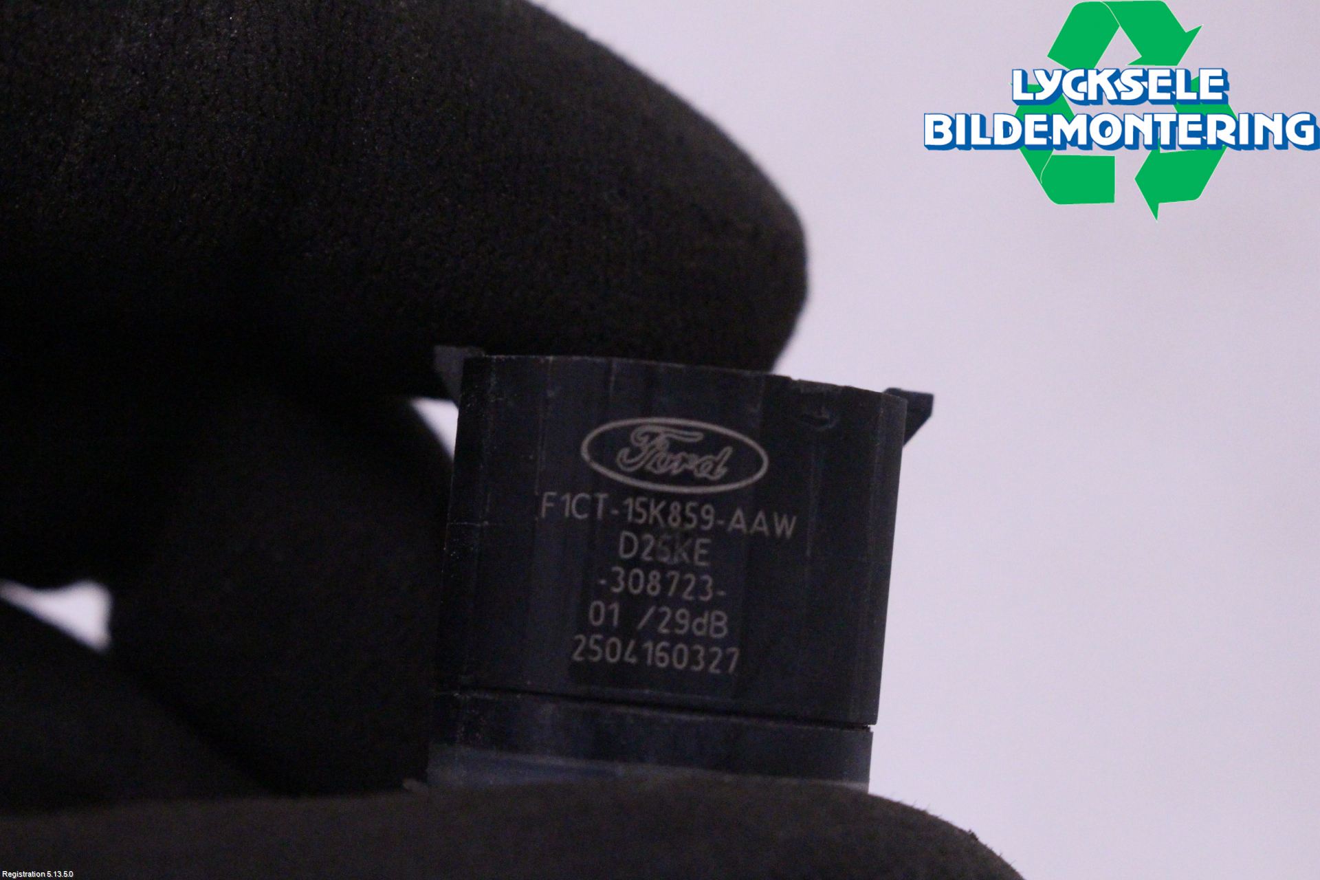 Ford C-MAX ll 15-19 Parkeringshjälp Backsensor