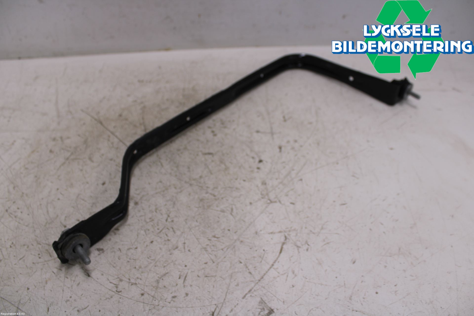 Audi A4/S4 B9 20- Bränsletanksband