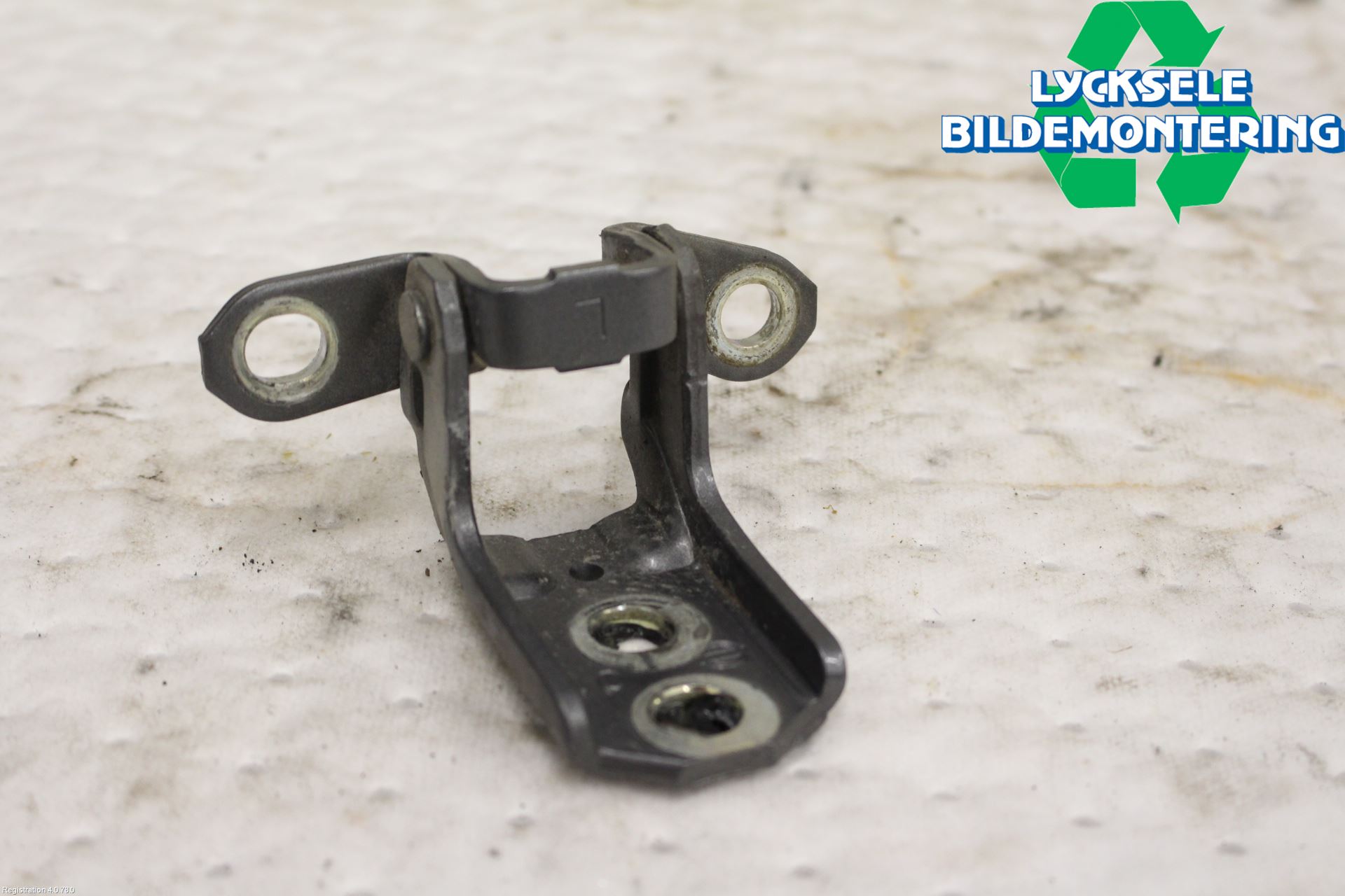 Nissan JUKE 10-14 Dörrgångjärn