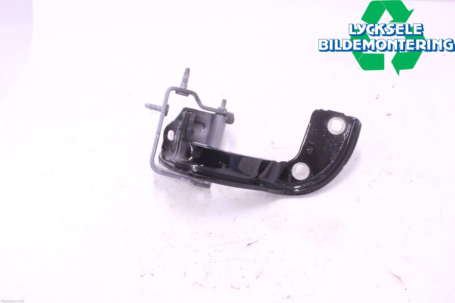 Audi A4/S4 B9 16-19 Bakluckegångjärn Hö