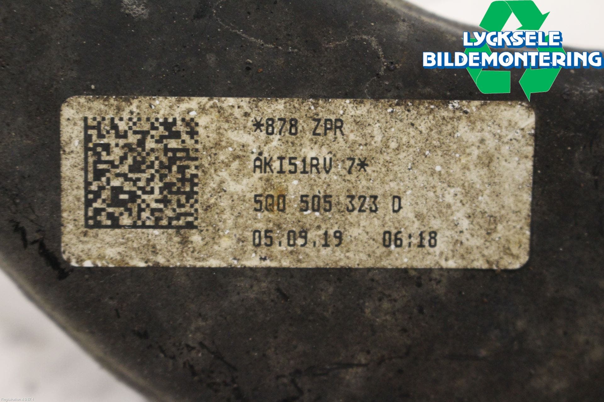 Volkswagen VW ARTEON 17- Bärarm Bak Höger