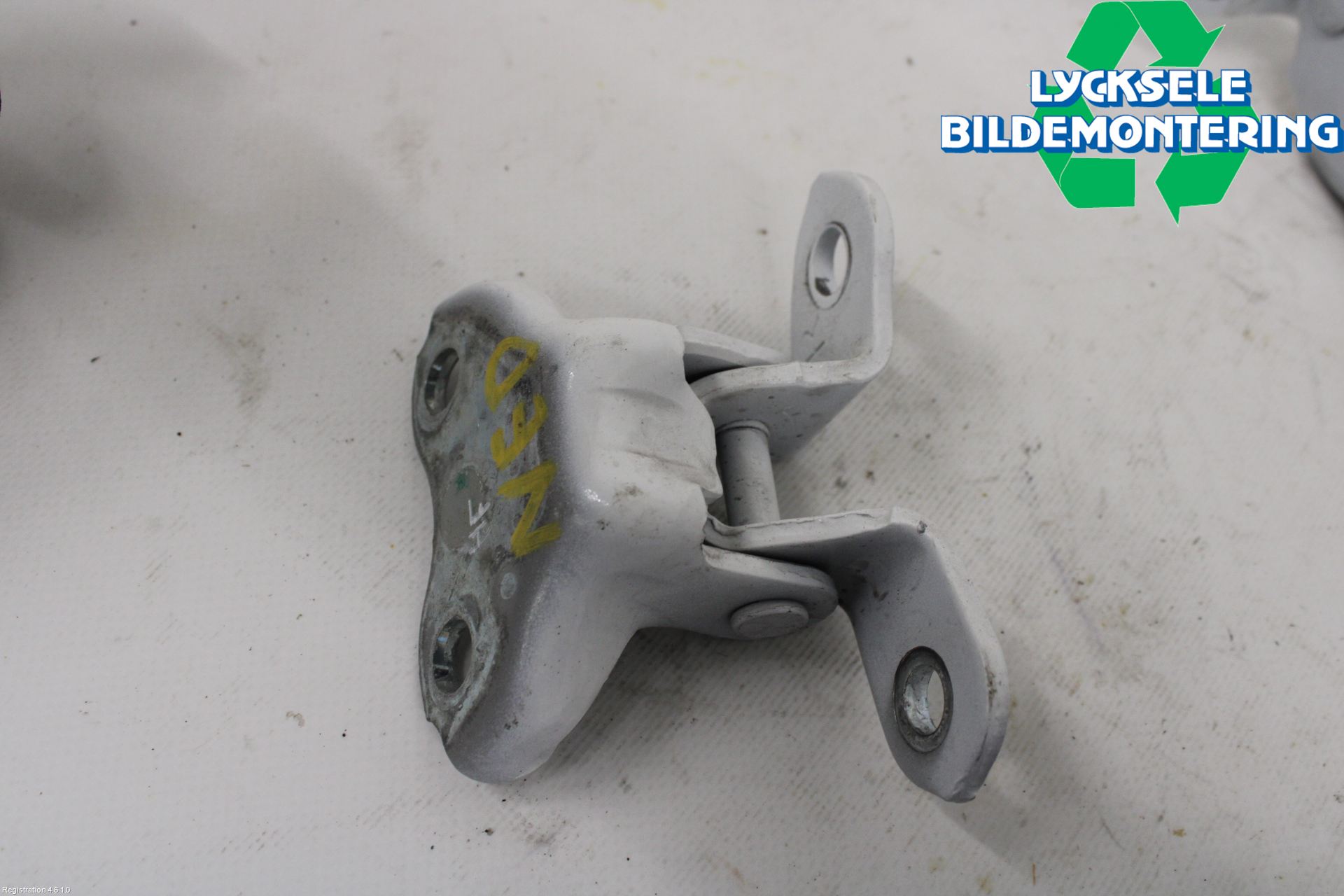 Toyota HILUX 16- Dörrgångjärn