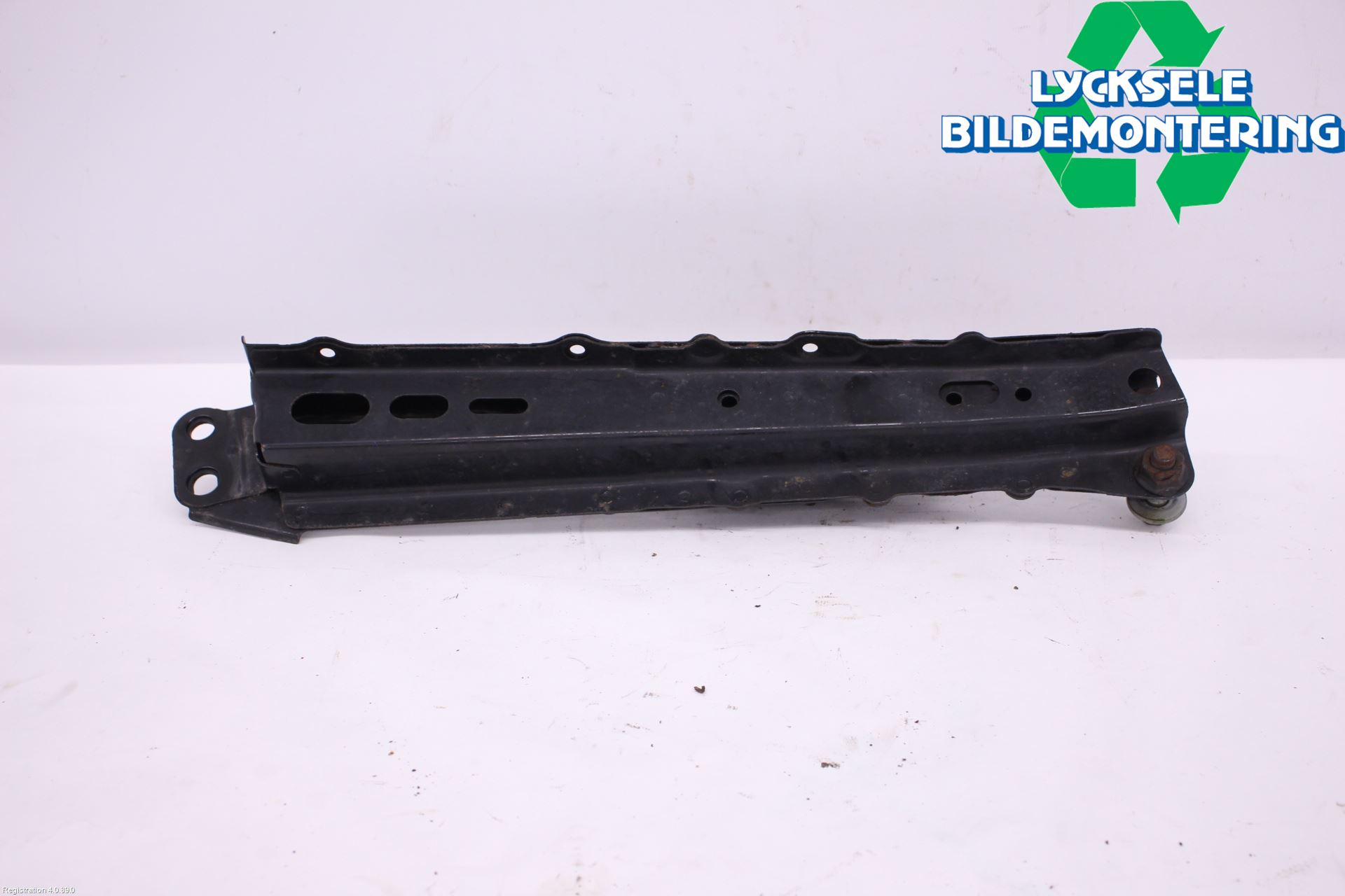 Toyota AVENSIS 16-18 Motorbalk