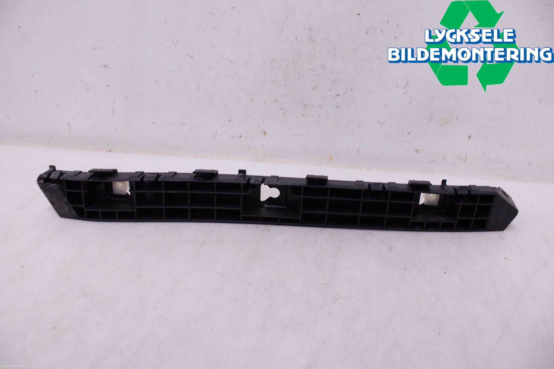 Kia CEED 12-18 Stötfångarfäste Bak Vä