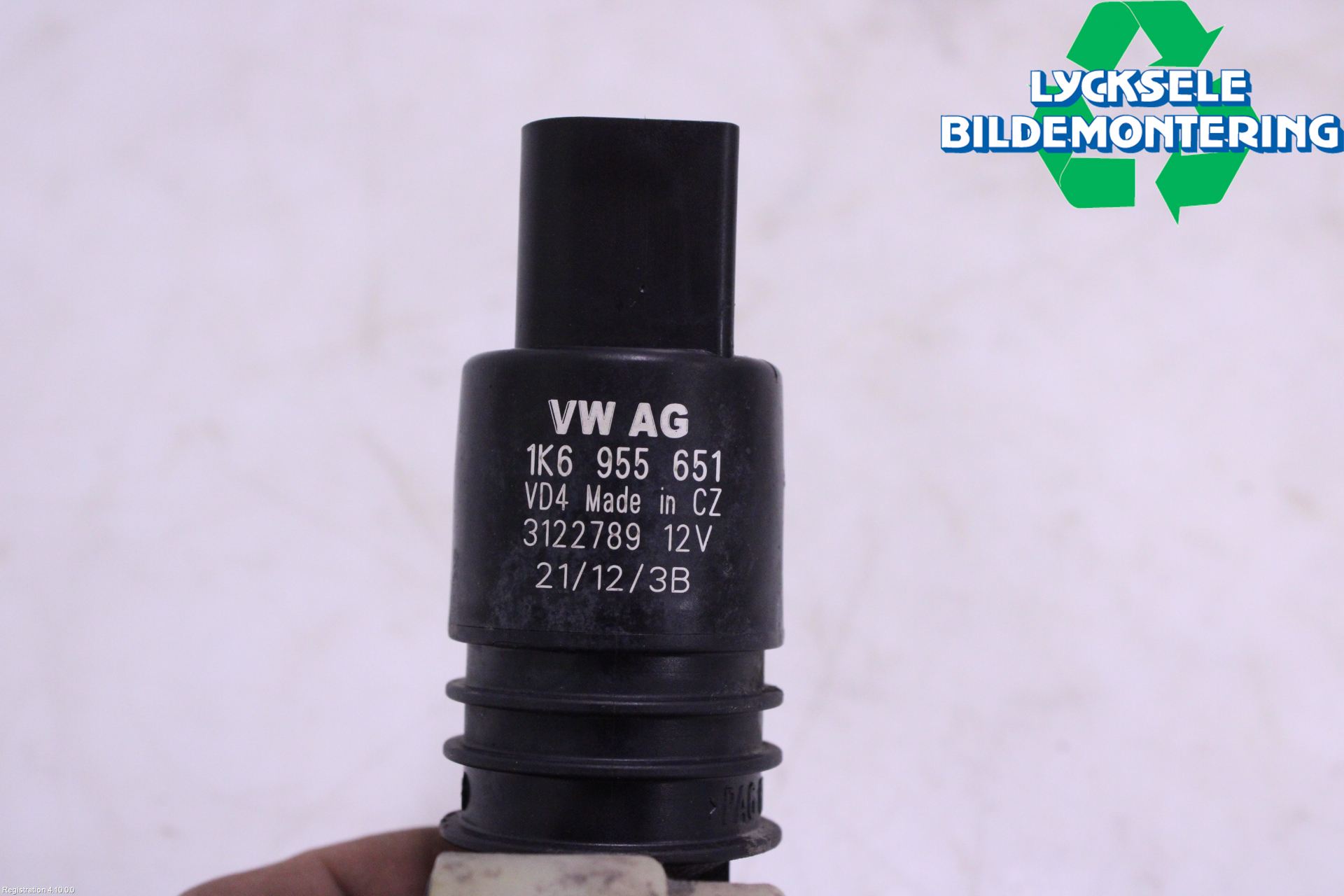 Volkswagen VW CADDY 11-15 Spolarpump Vindruta