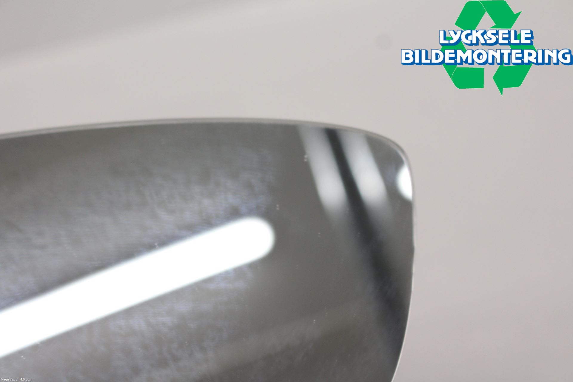 Volkswagen VW PASSAT 11-14 Spegelglas Hö