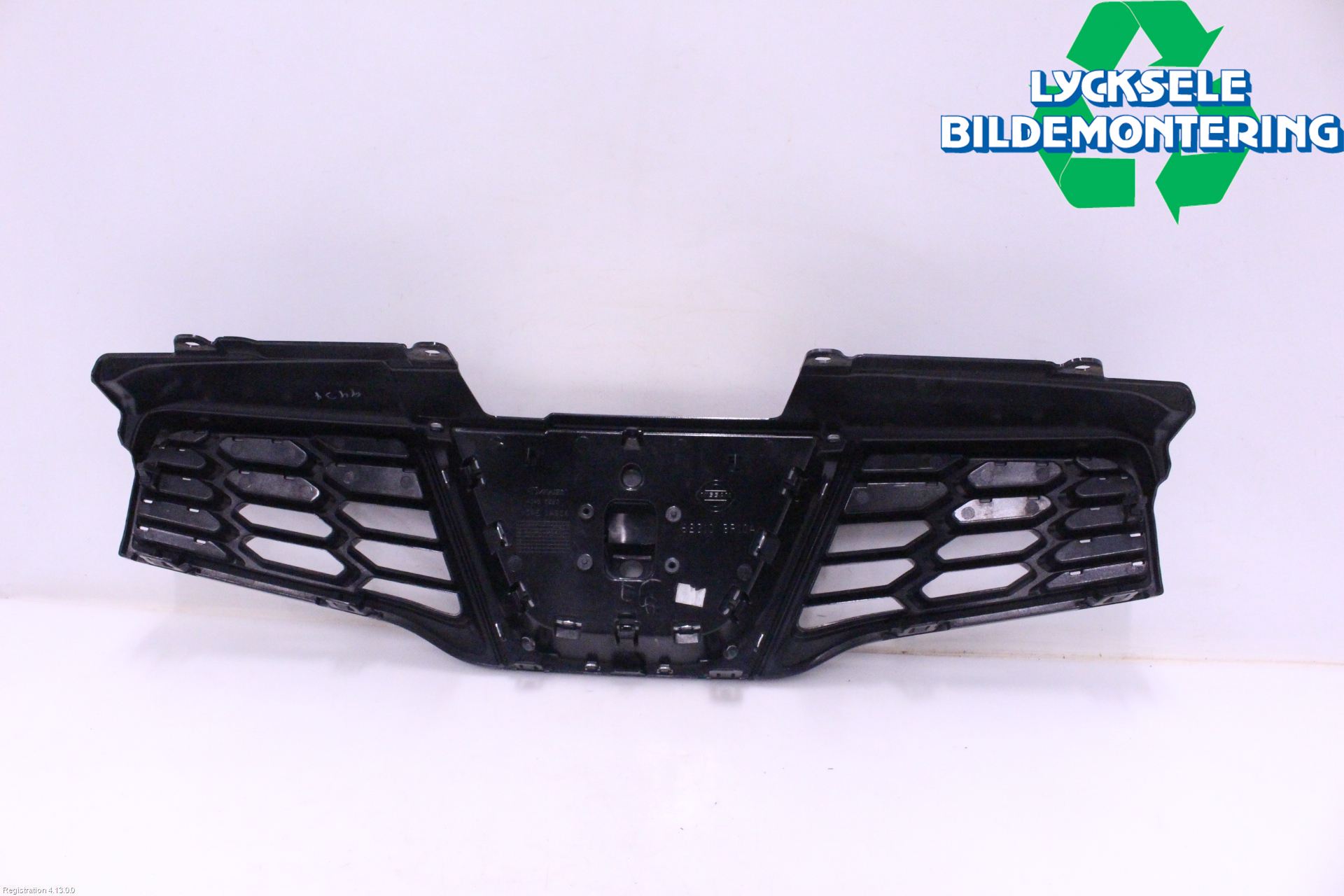 Nissan QASHQAI+2  10-14 Grill Komp