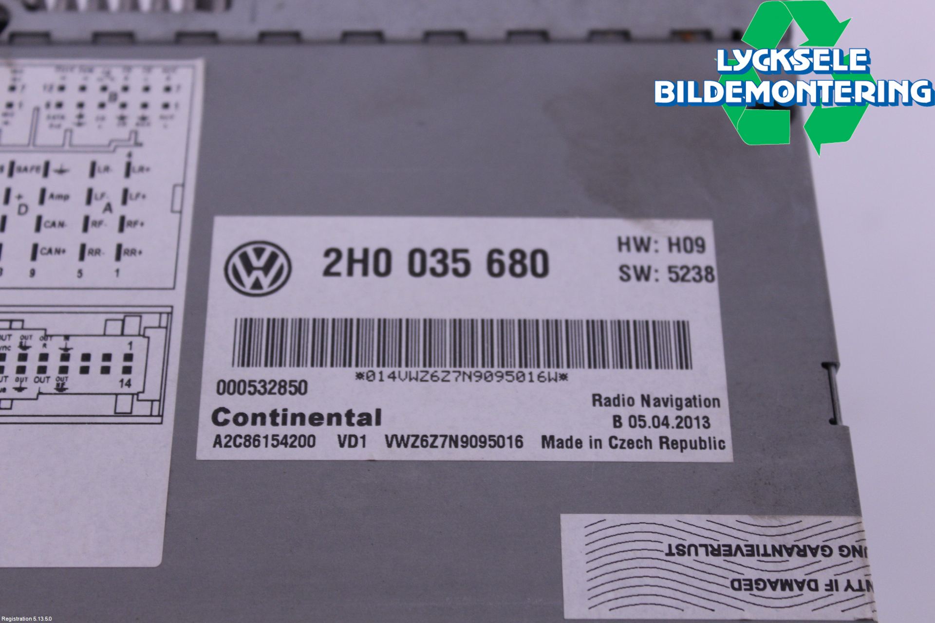 Volkswagen VW AMAROK 2H 10-22 Bildskärm