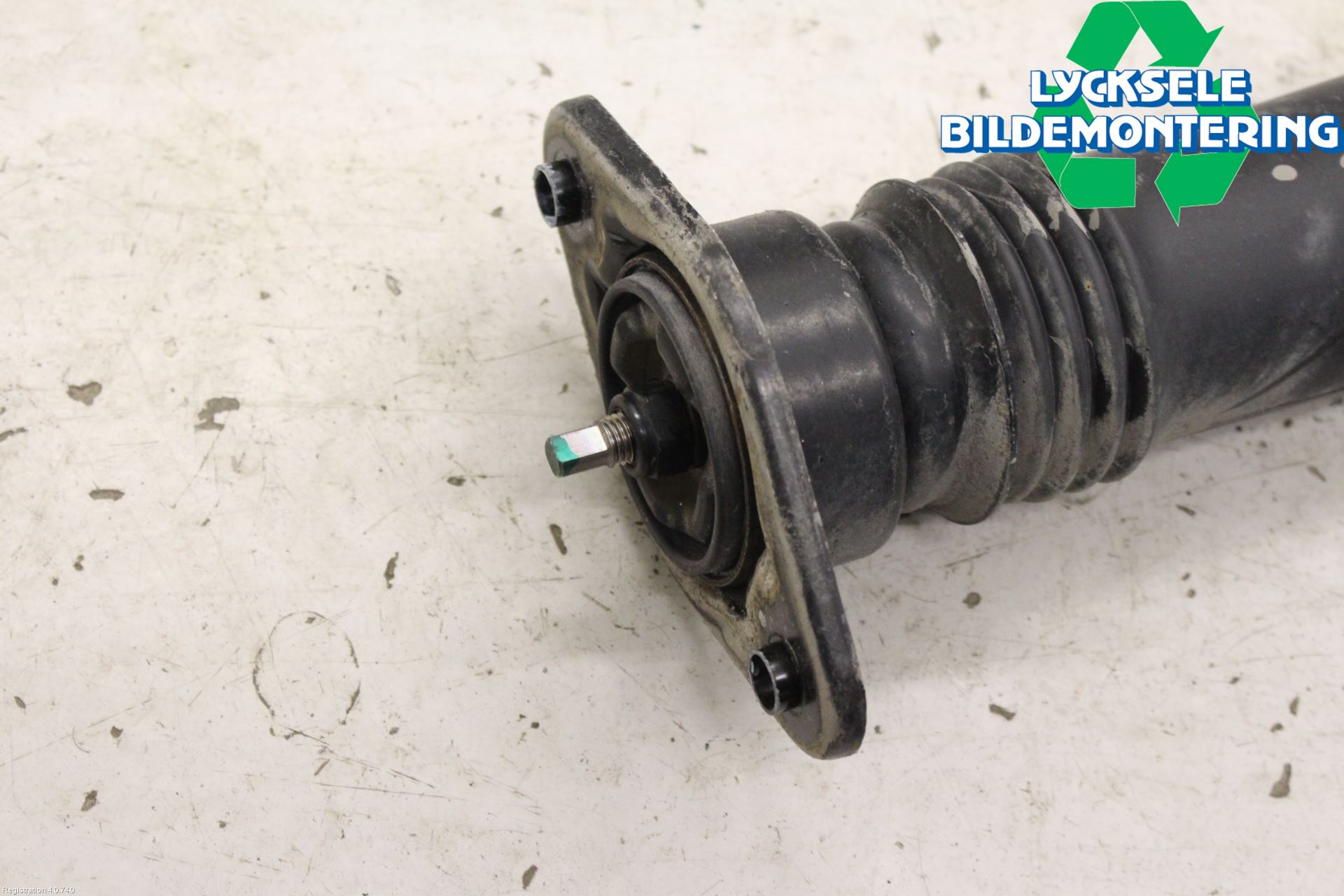 Hyundai i40 16-18 Stötdämpare Bak