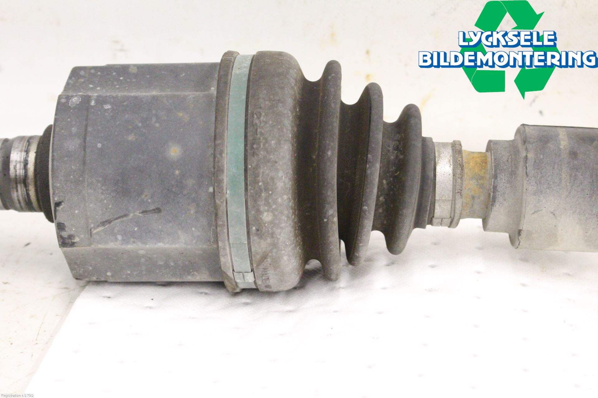 Mitsubishi OUTLANDER 07-12 Drivaxel Fram Vänster