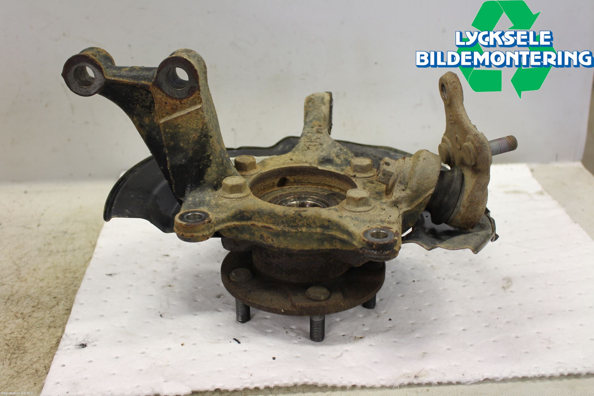 Toyota AURIS 13-19 Styrspindel Lagerhus Hö