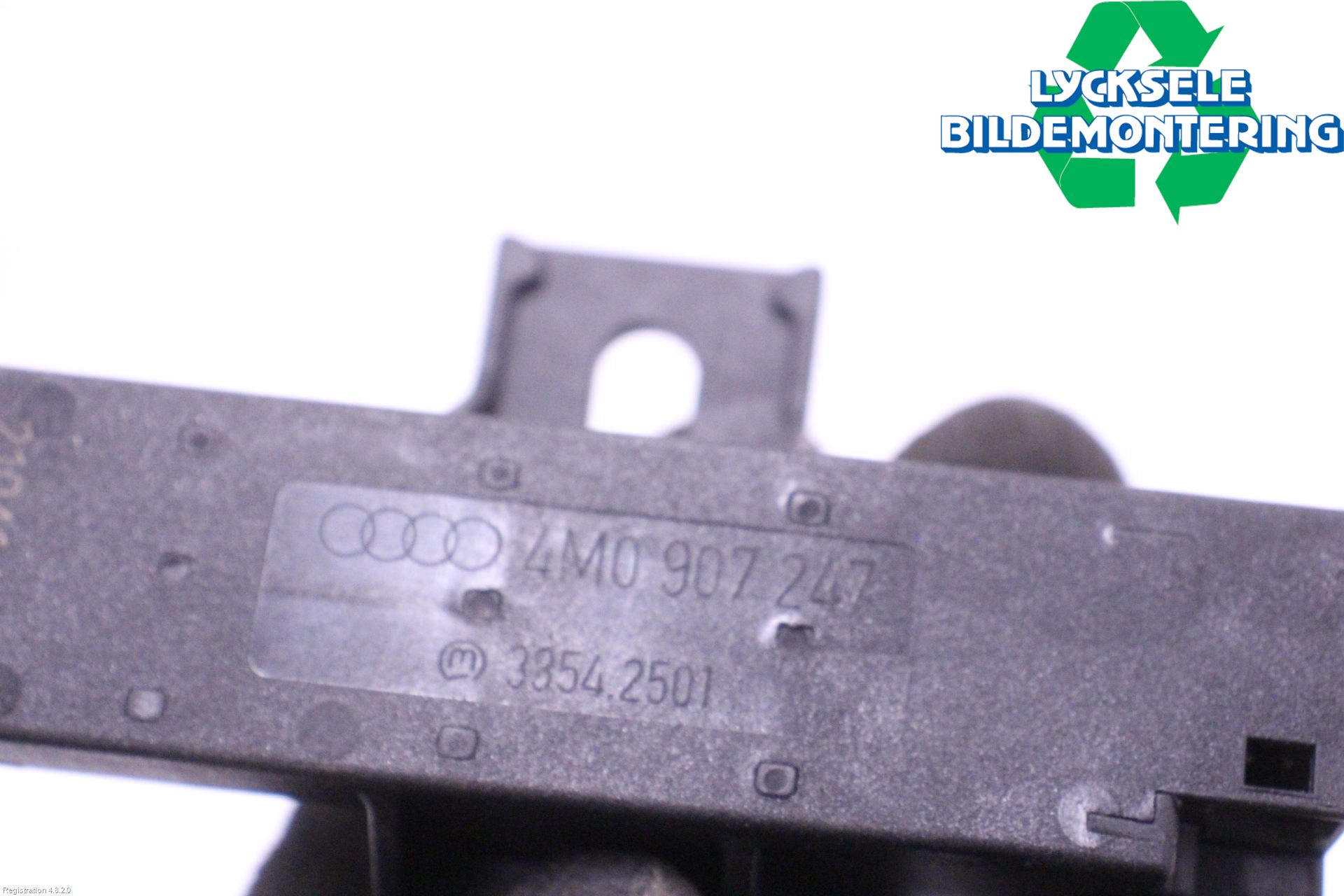 Audi A6 F2/C8 19- Antenn