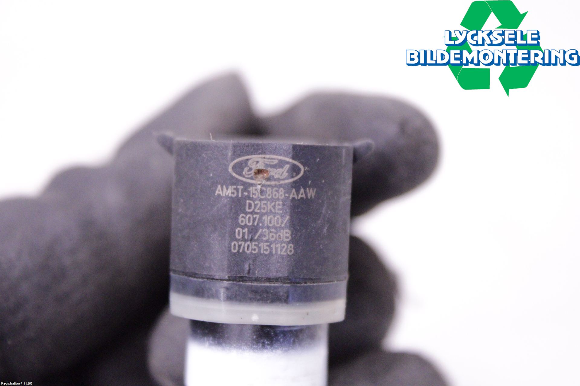 Ford KUGA 13-16 Parkeringshjälp Frontsensor