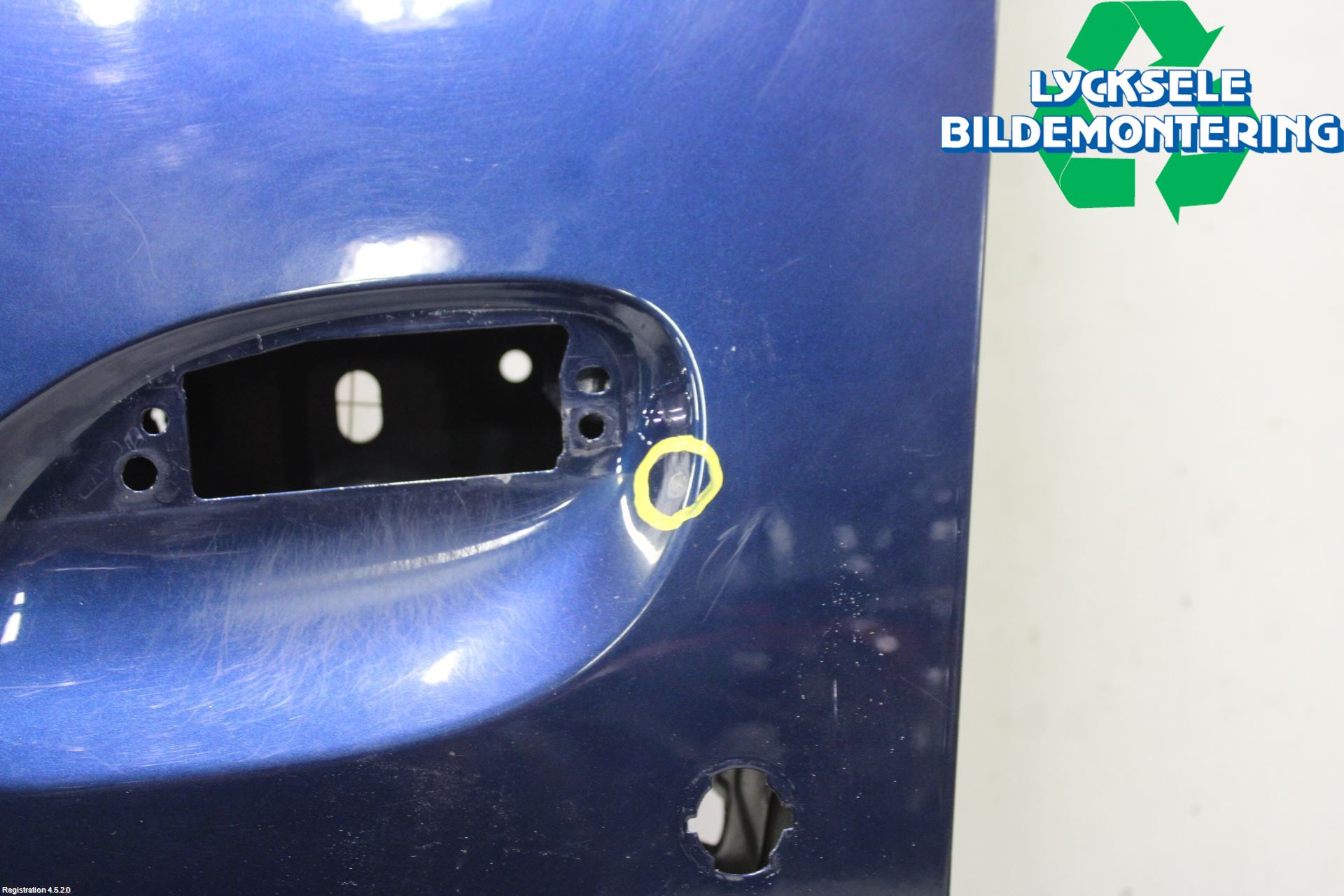 Dacia DUSTER 10-17 Dörr Fram Vänster