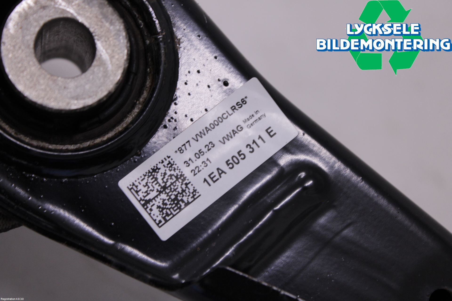 Volkswagen VW ID.4 21- Bärarm Bak Vä-Hö