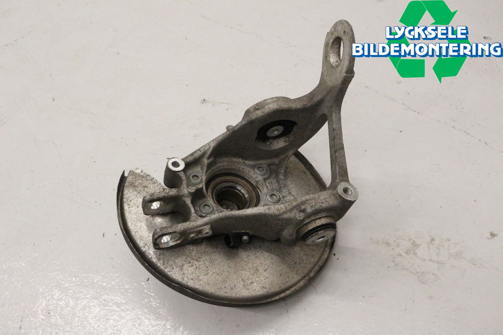 Audi A4 12-15 Hjullagerhus-Spindel Vä B