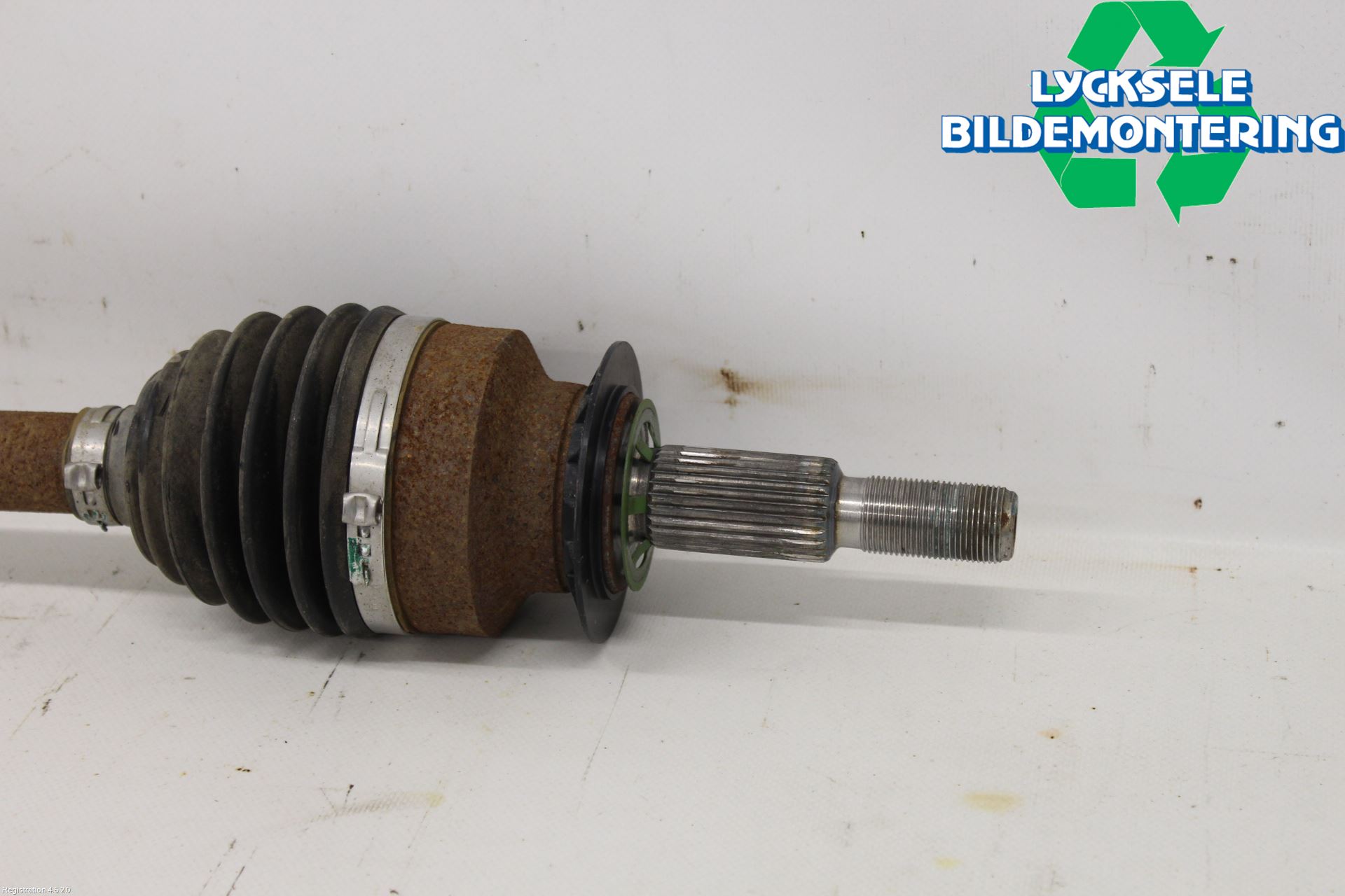 Ford MUSTANG Mach-E 21- Drivaxel Bak Höger