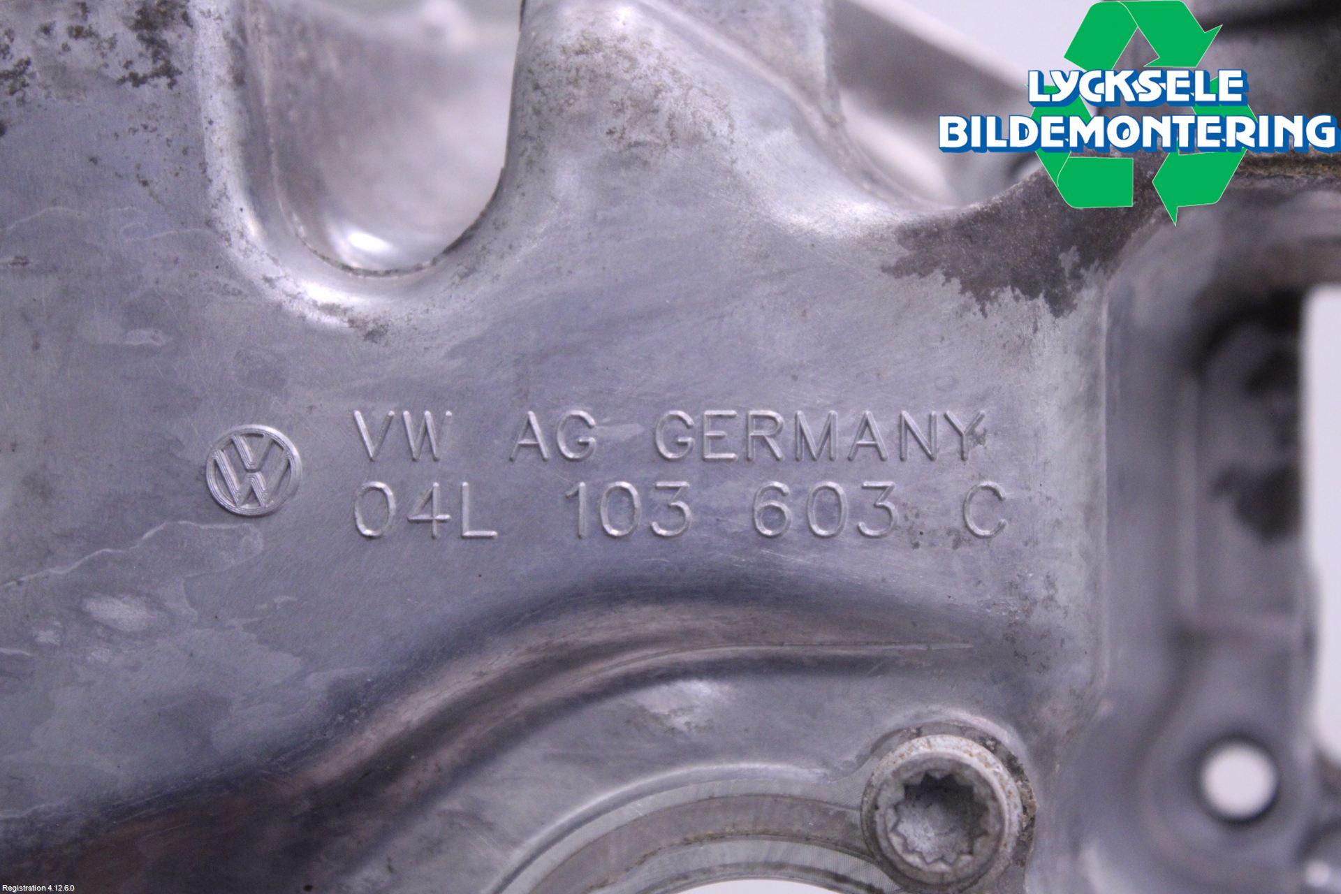 Volkswagen VW PASSAT 15-19 Oljetråg