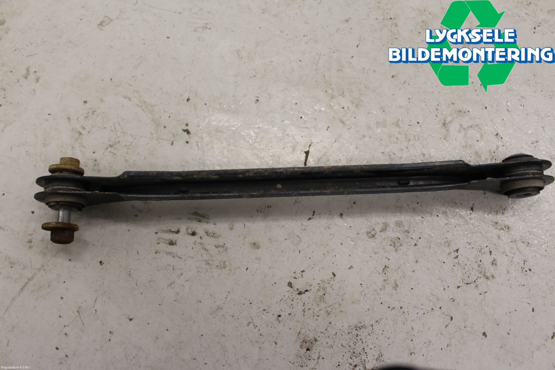 Volkswagen VW TOUAREG 7P 11-18 Bärarm Bak Vänster