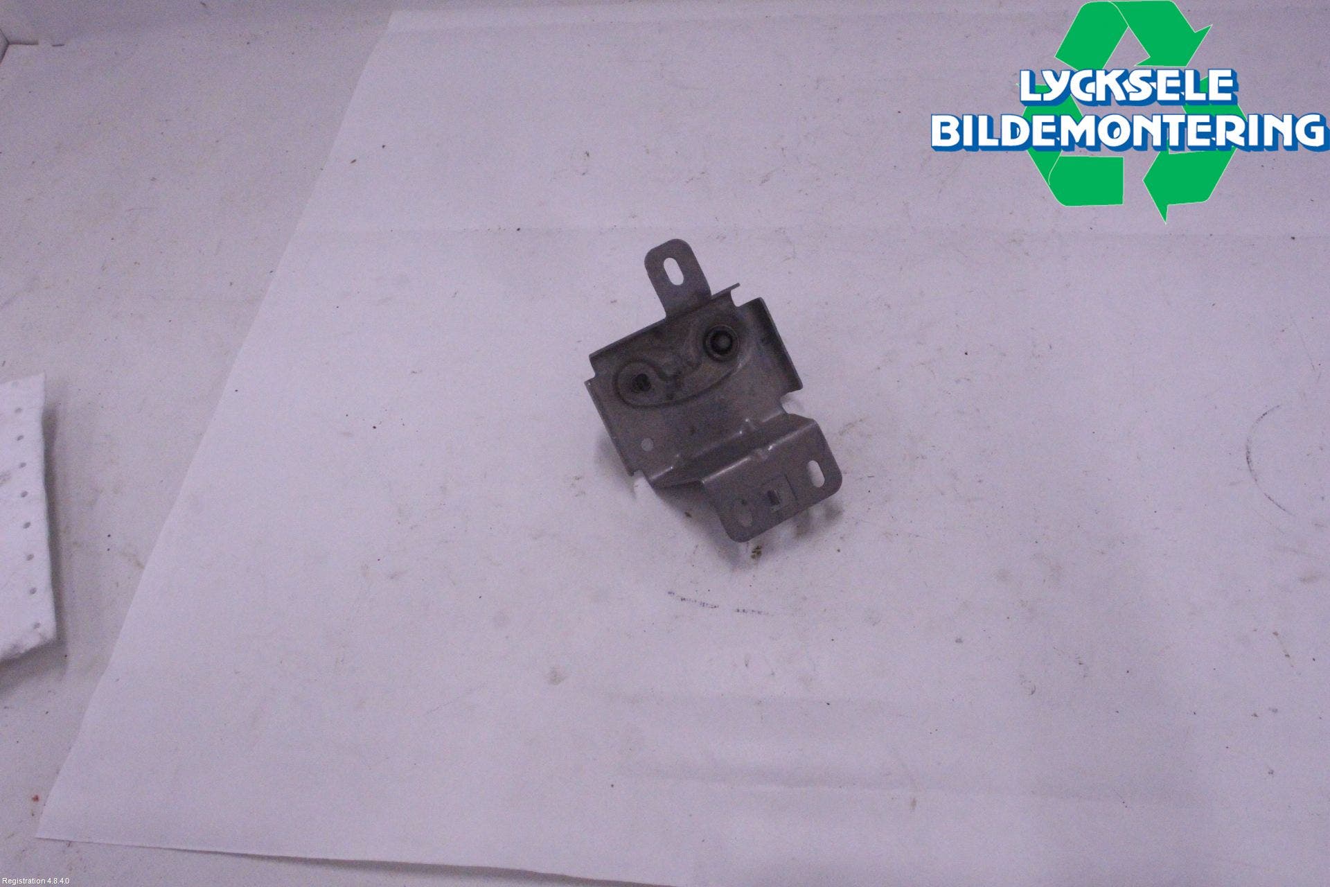 Alfa VW TIGUAN 24- Huv Spärr