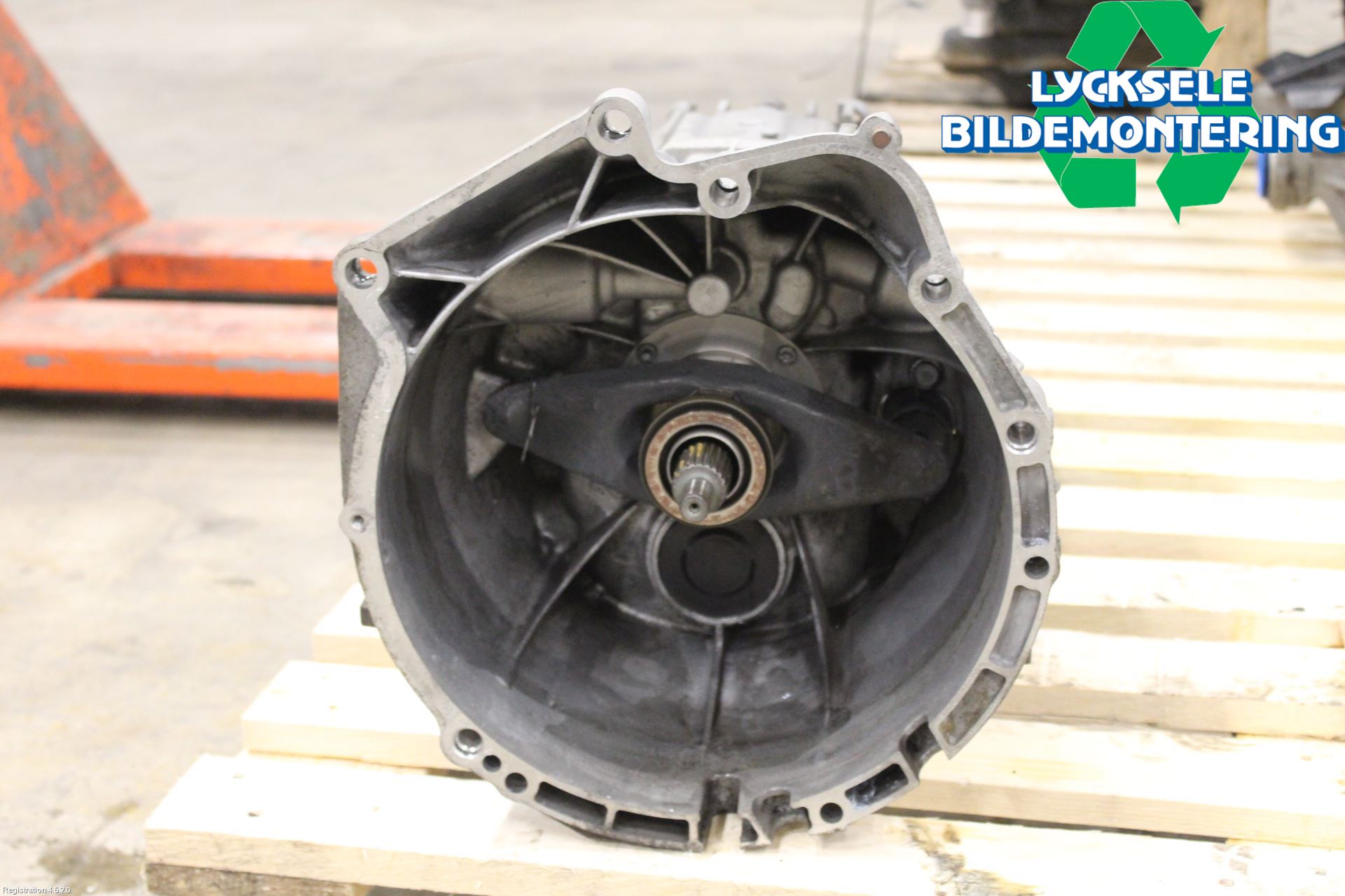 BMW X3 E83     03-10 Växellåda Man 6 Vxl