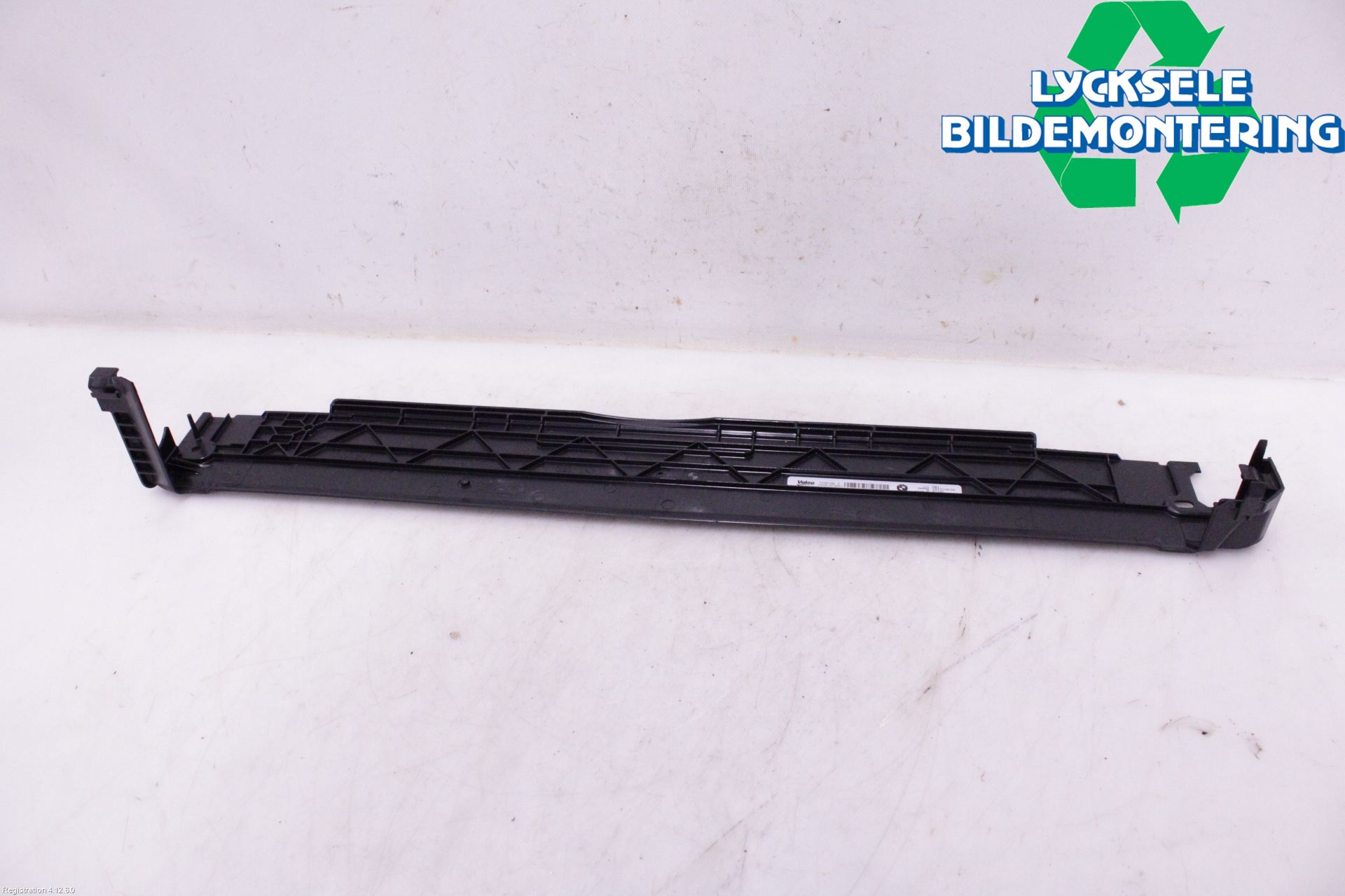 BMW 3 G20/G21/G80/G81 19- Kylarfäste-Ram-Balk